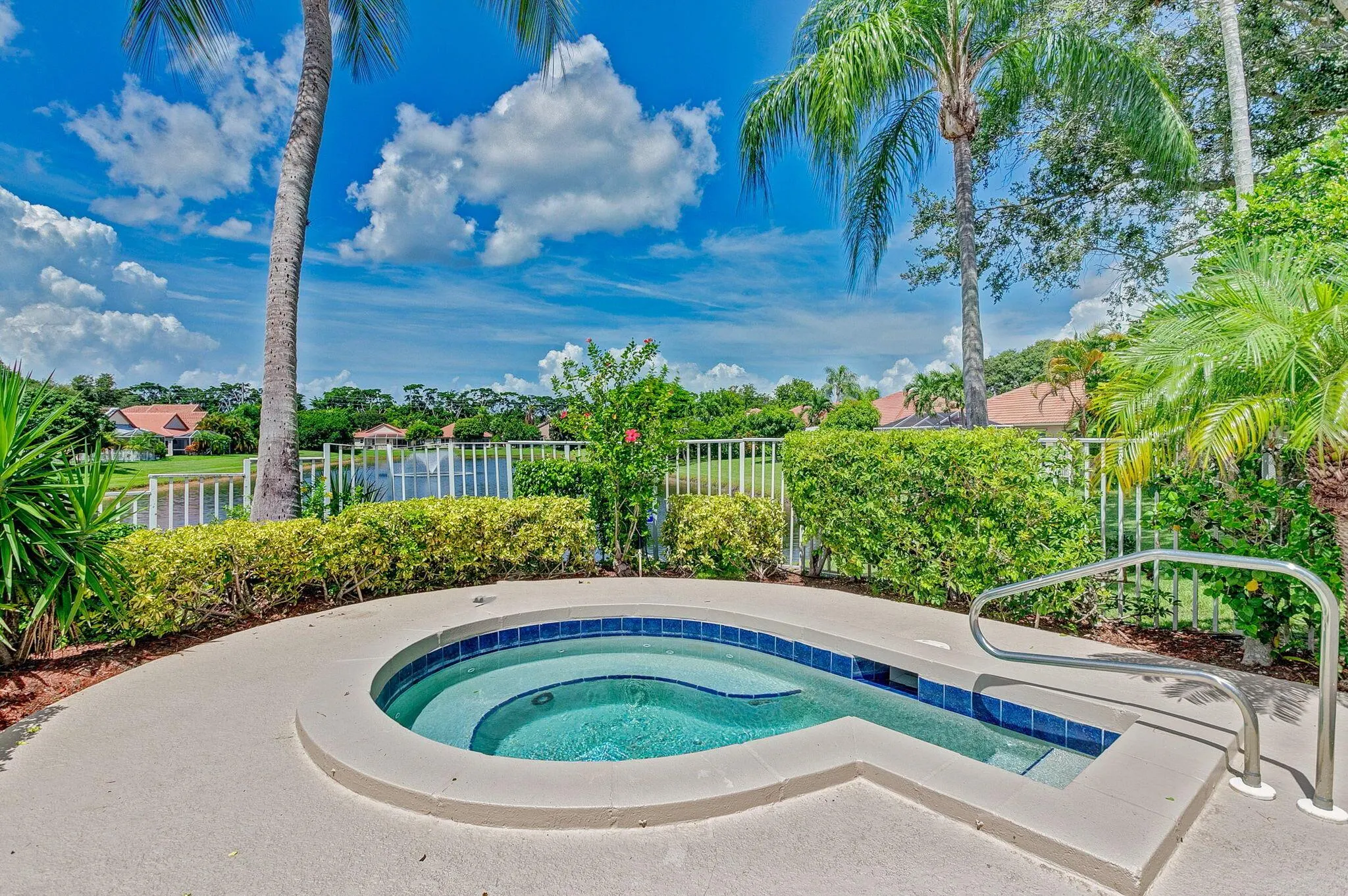 7033 Galleon Cove