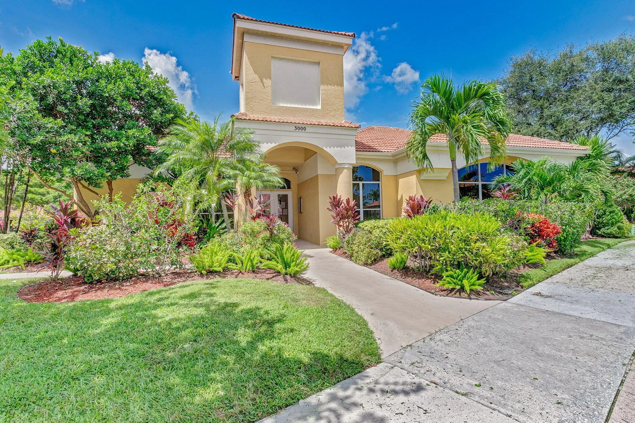 7033 Galleon Cove