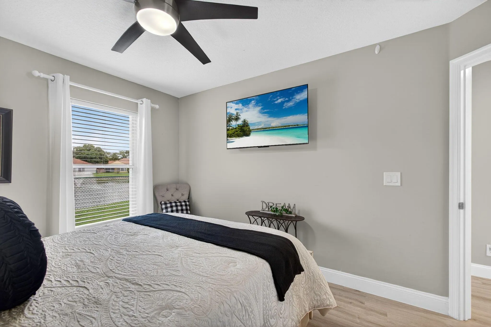 7033 Galleon Cove