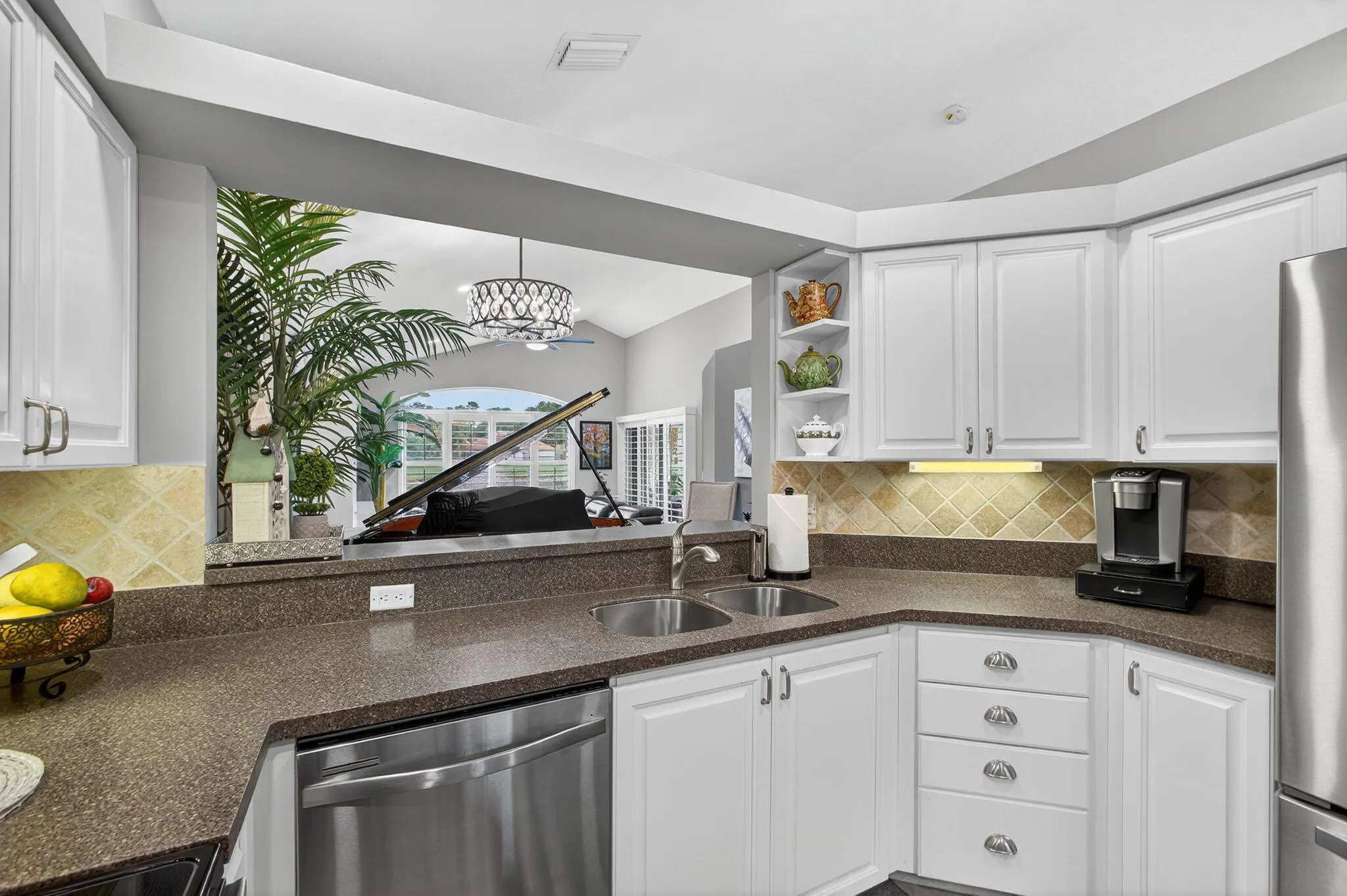 7033 Galleon Cove