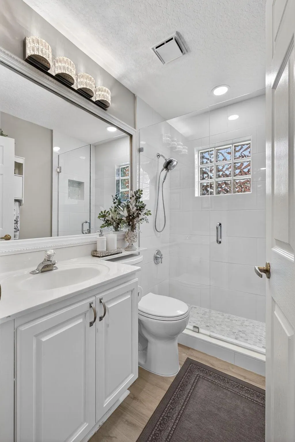 7033 Galleon Cove
