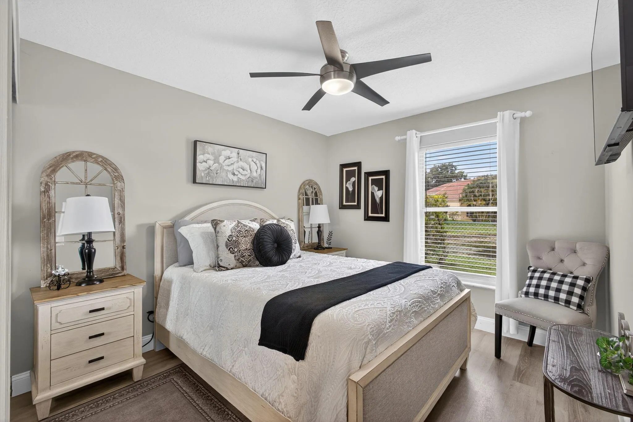 7033 Galleon Cove
