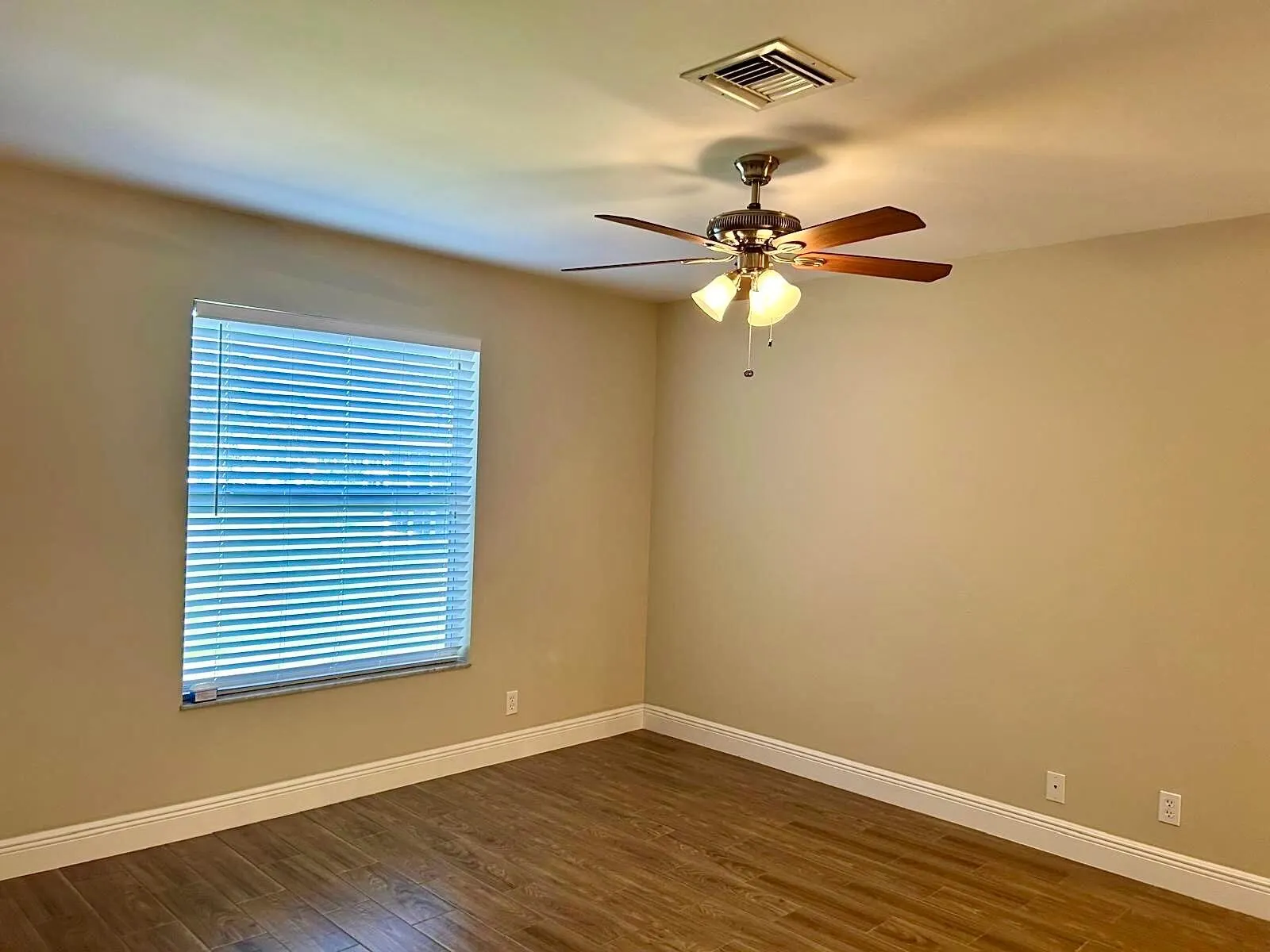 2811 SW 15th Street, #202