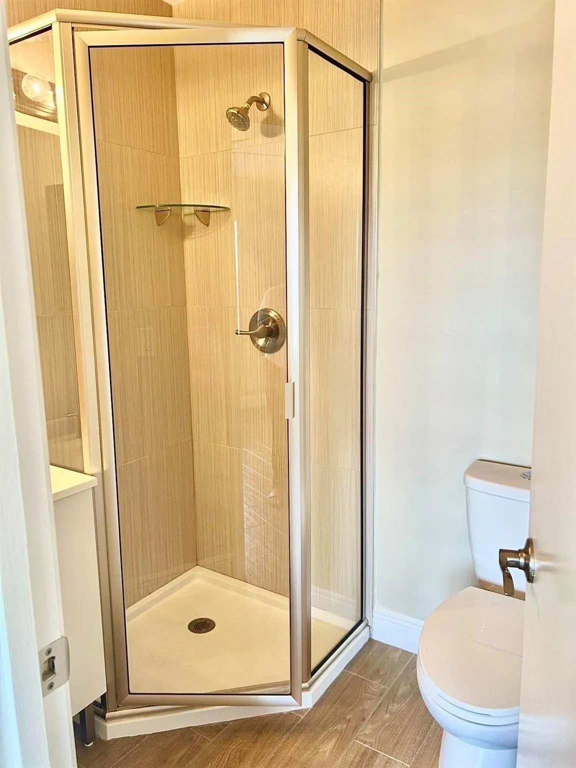 2811 SW 15th Street, #202