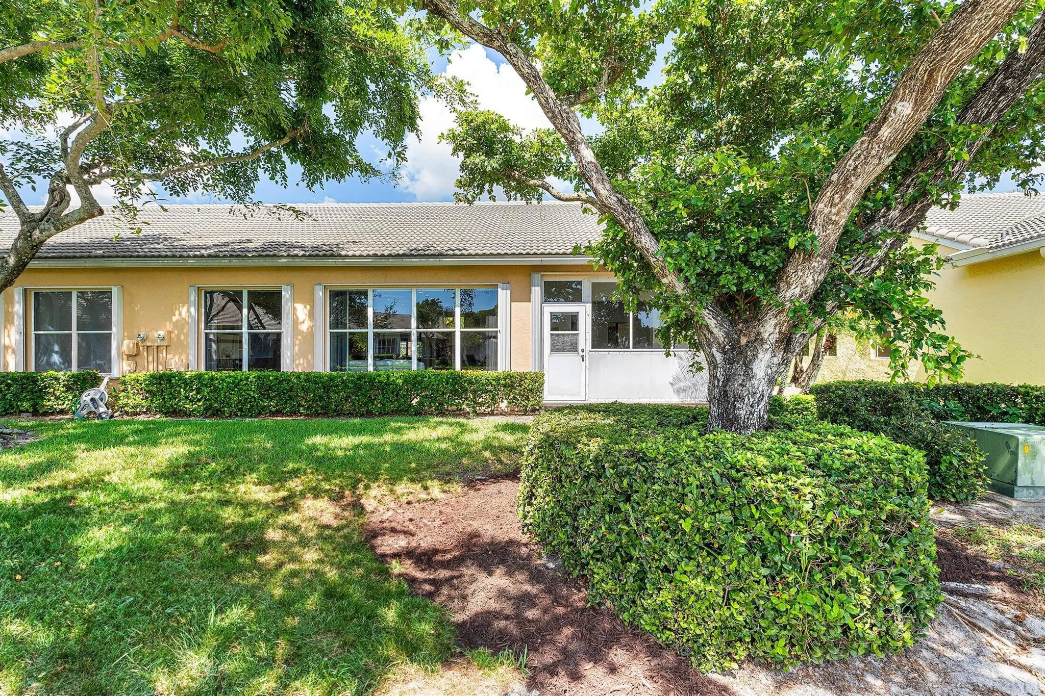 8942 Brittany Lakes Drive