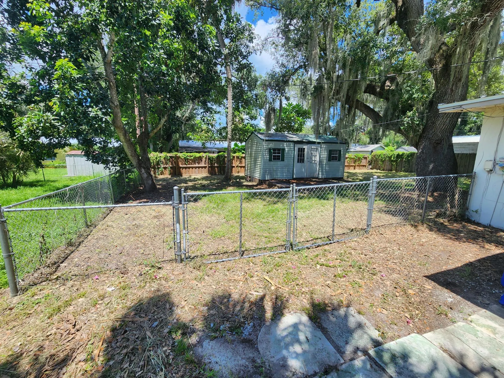 809 SE 10th Street