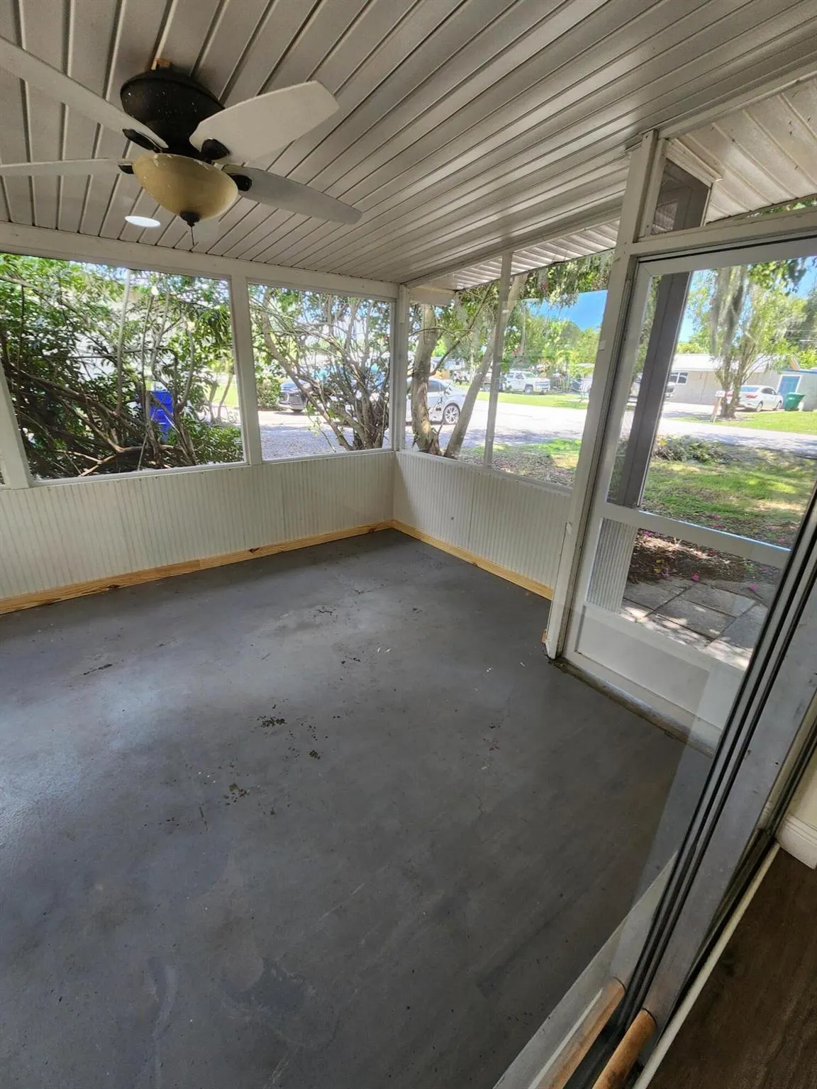 809 SE 10th Street