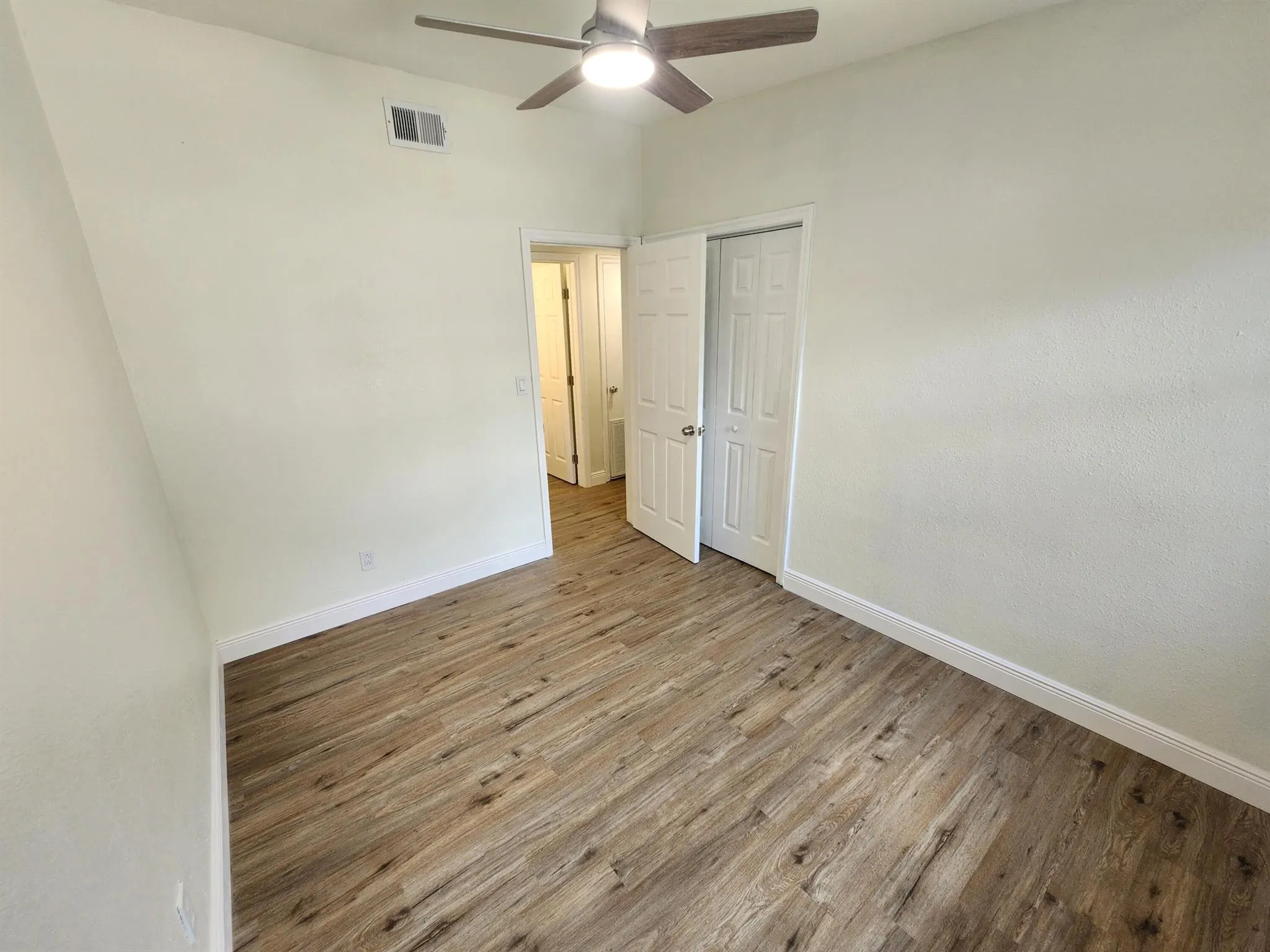 809 SE 10th Street