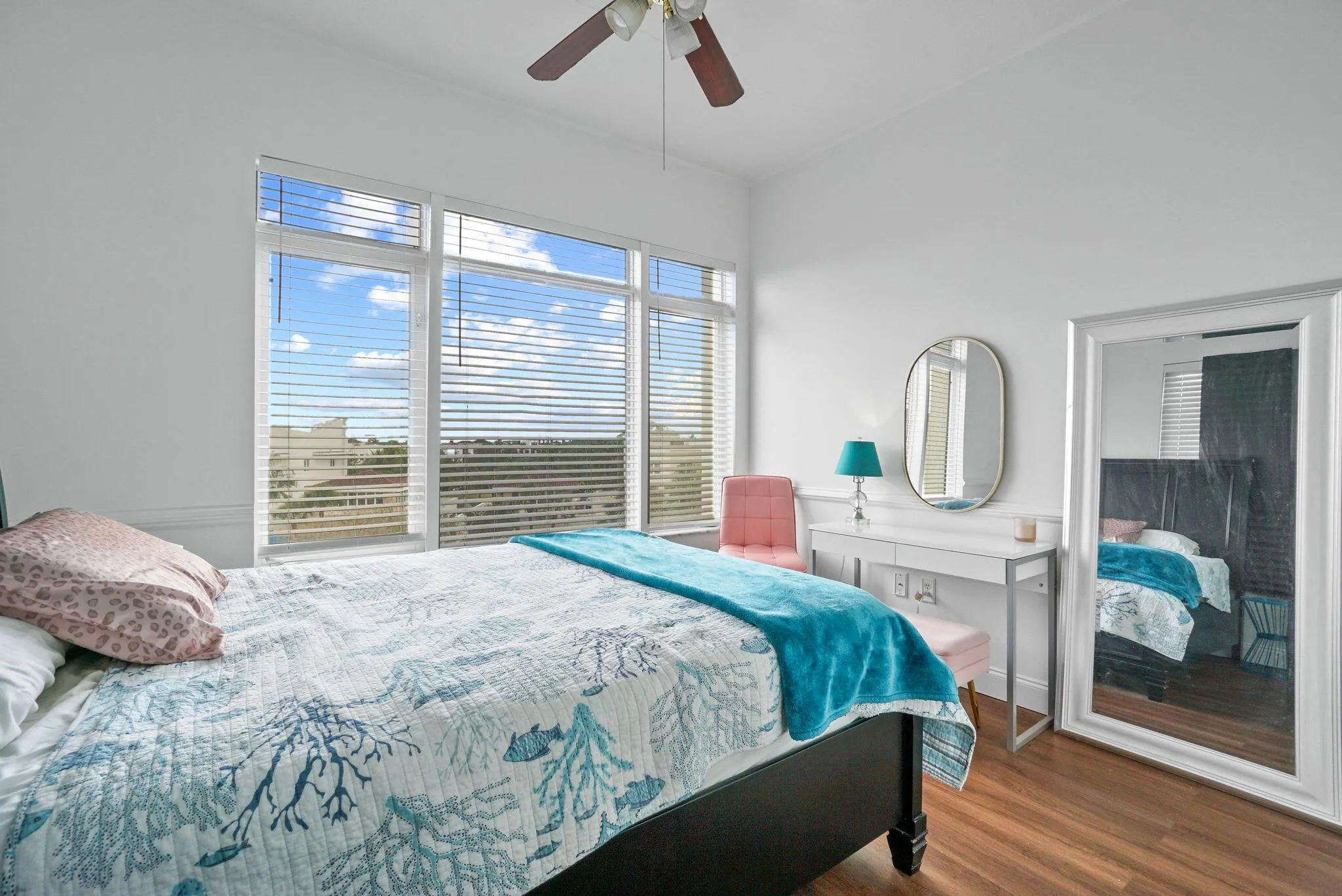 1200 Town Center Drive, #401