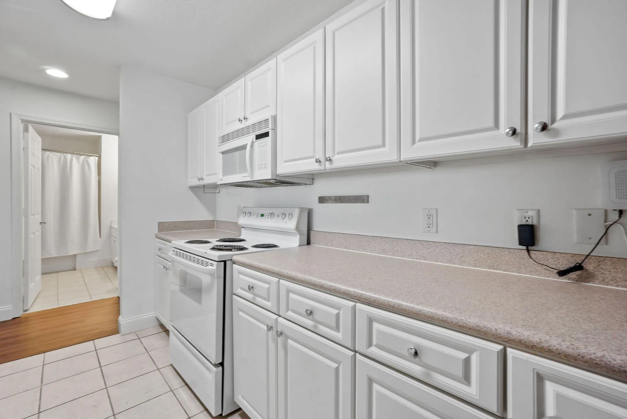1200 Town Center Drive, #401