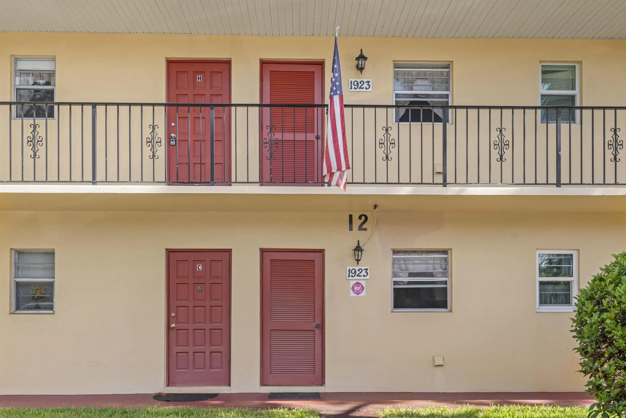 1923 SW Palm City Road, #H