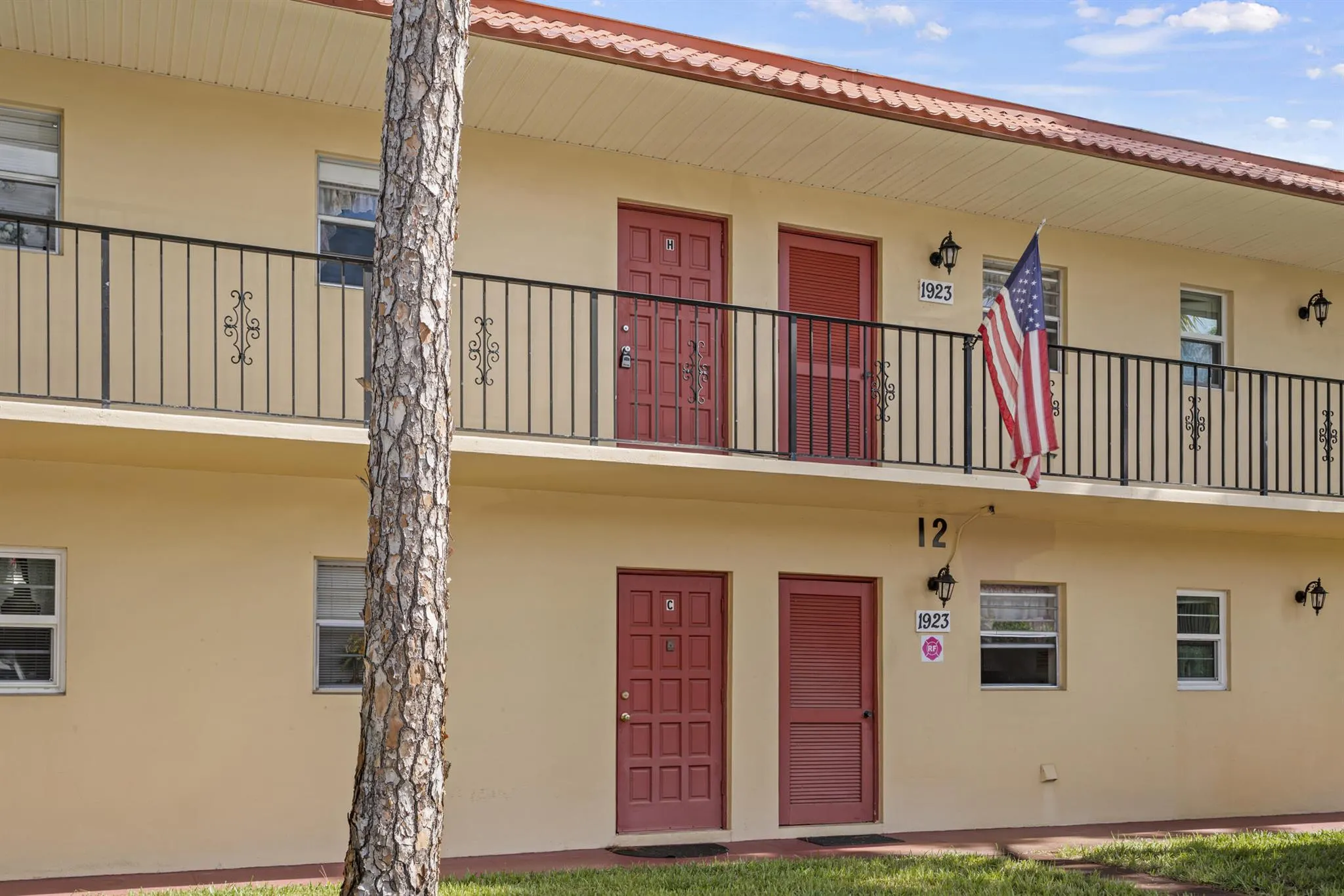 1923 SW Palm City Road, #H