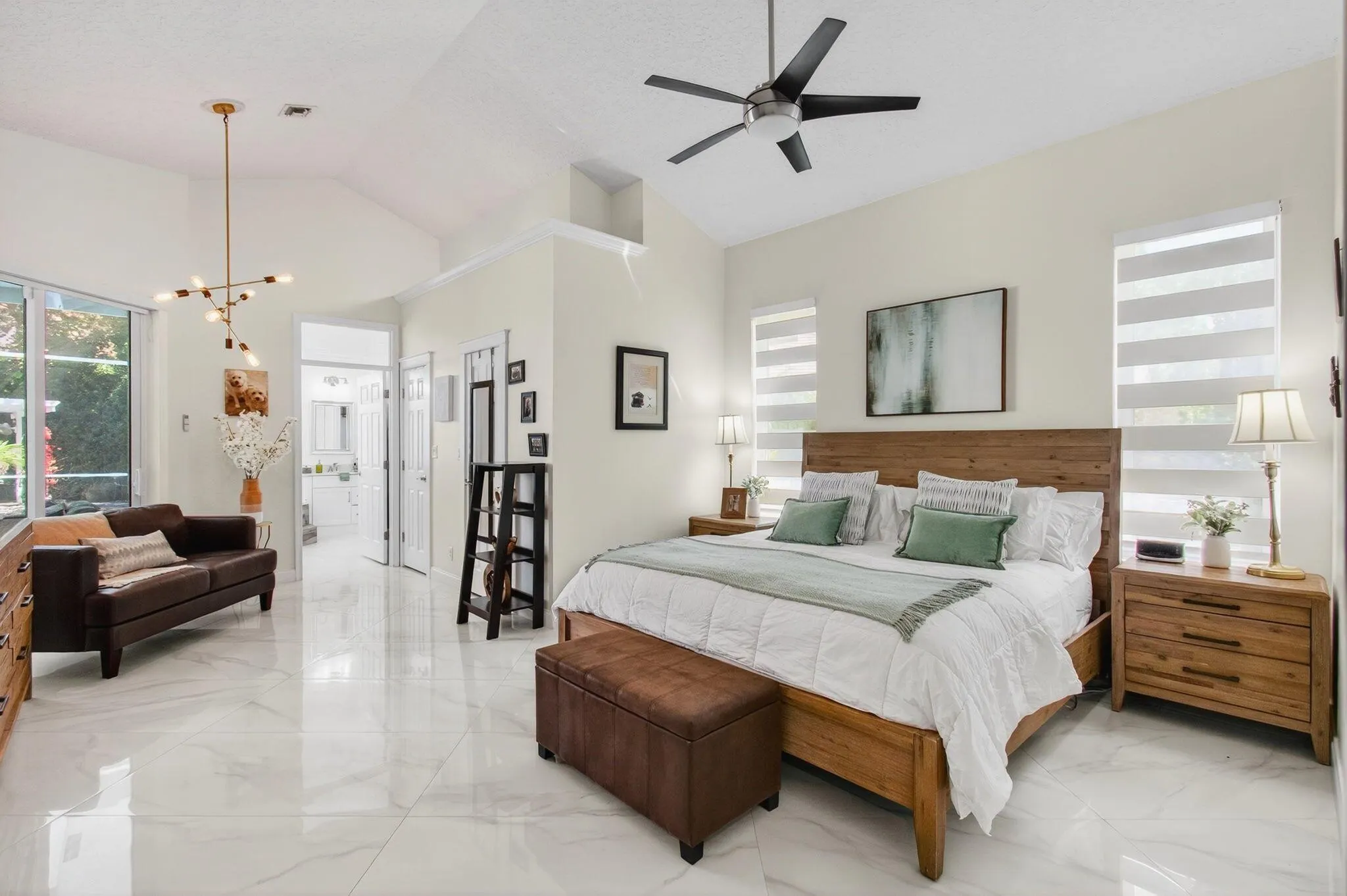 2736 Devon Court