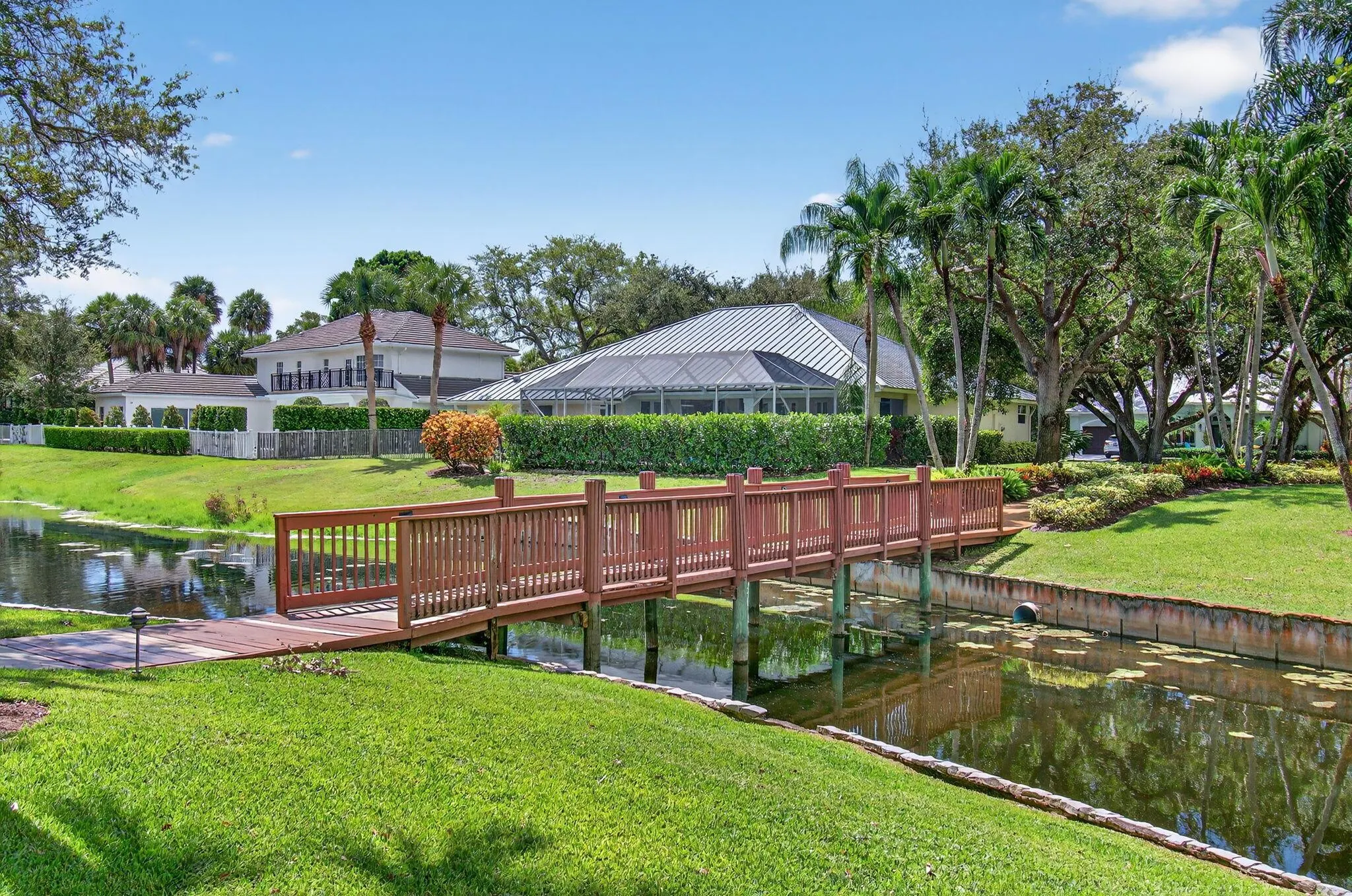 2736 Devon Court