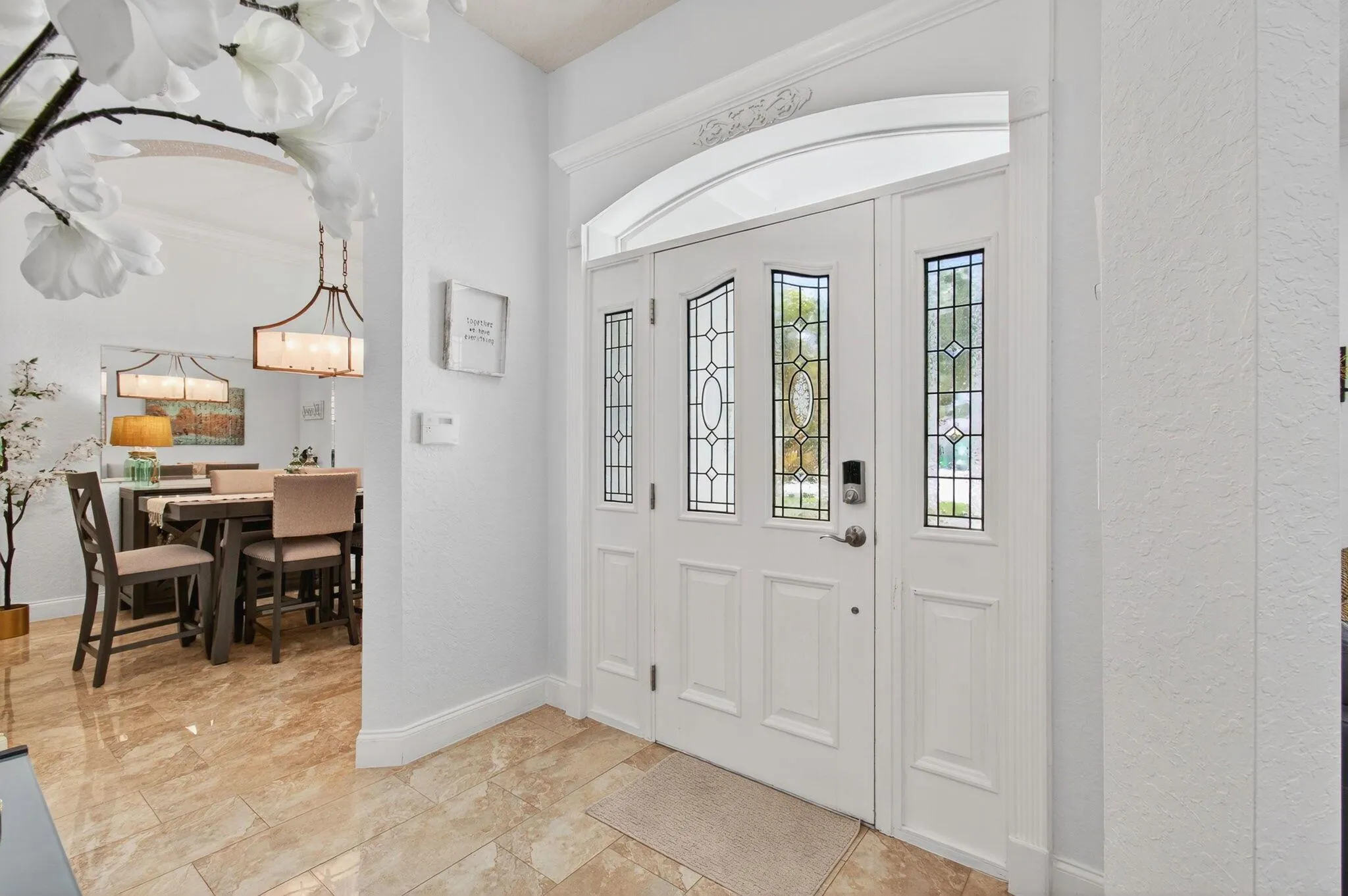 2736 Devon Court