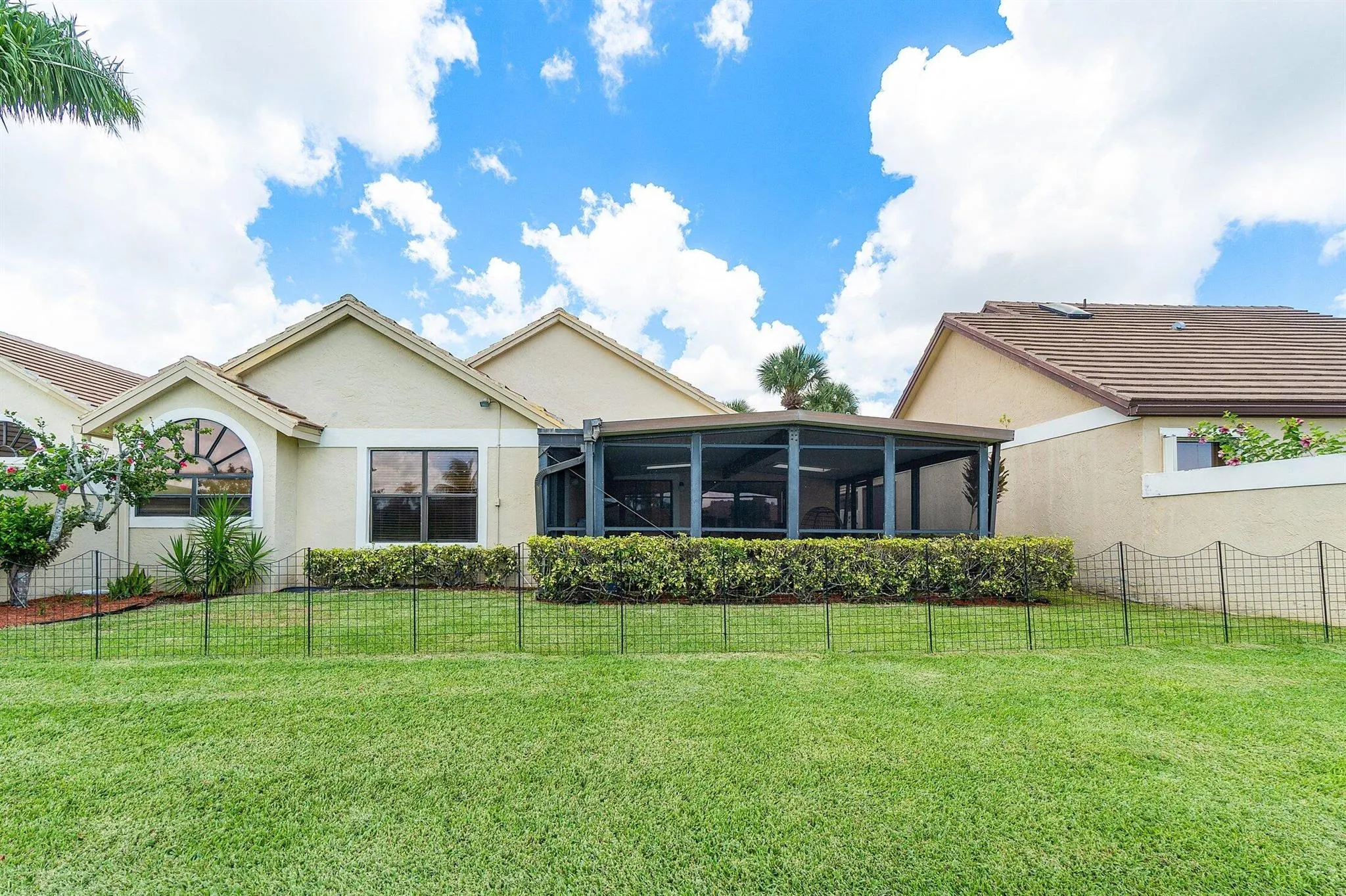6932 Bitterbush Place