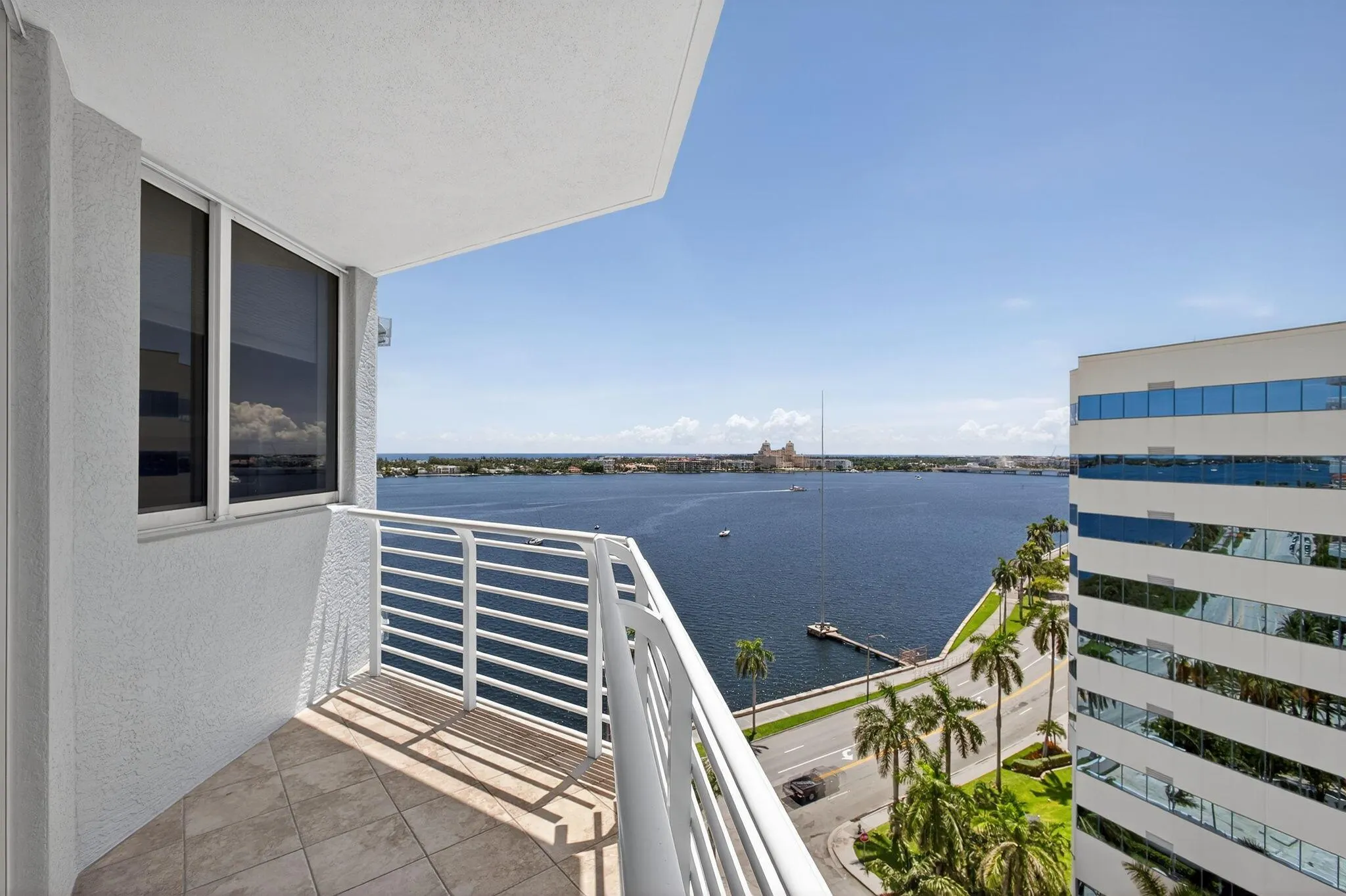 1551 N Flagler Drive, #1217