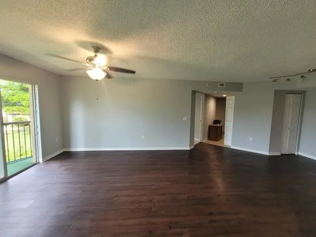 4155 N Haverhill Road, #1407