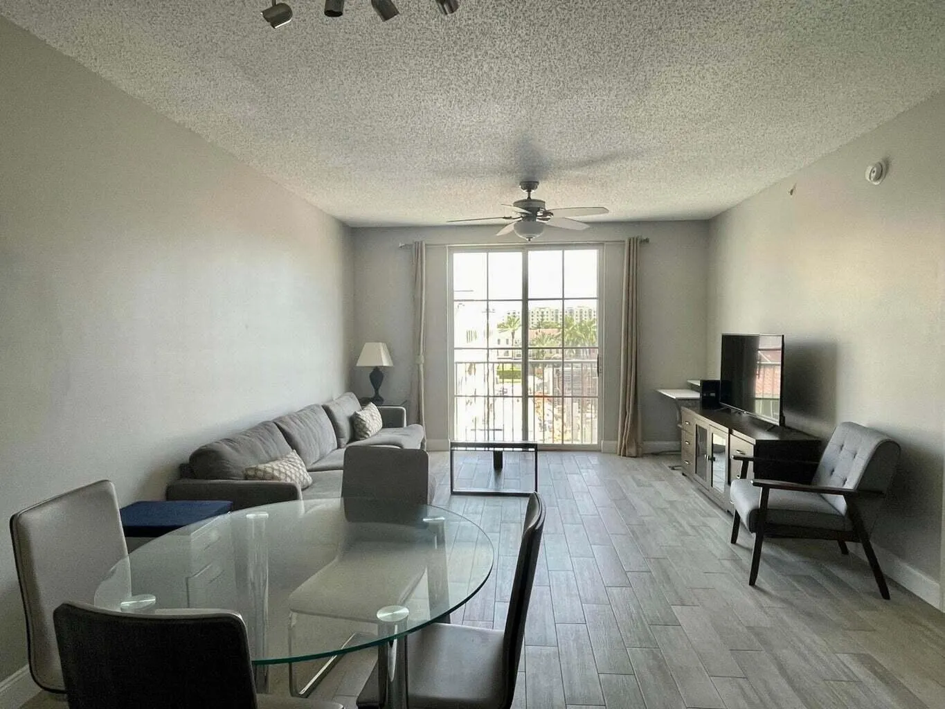 630 S Sapodilla Avenue, #431