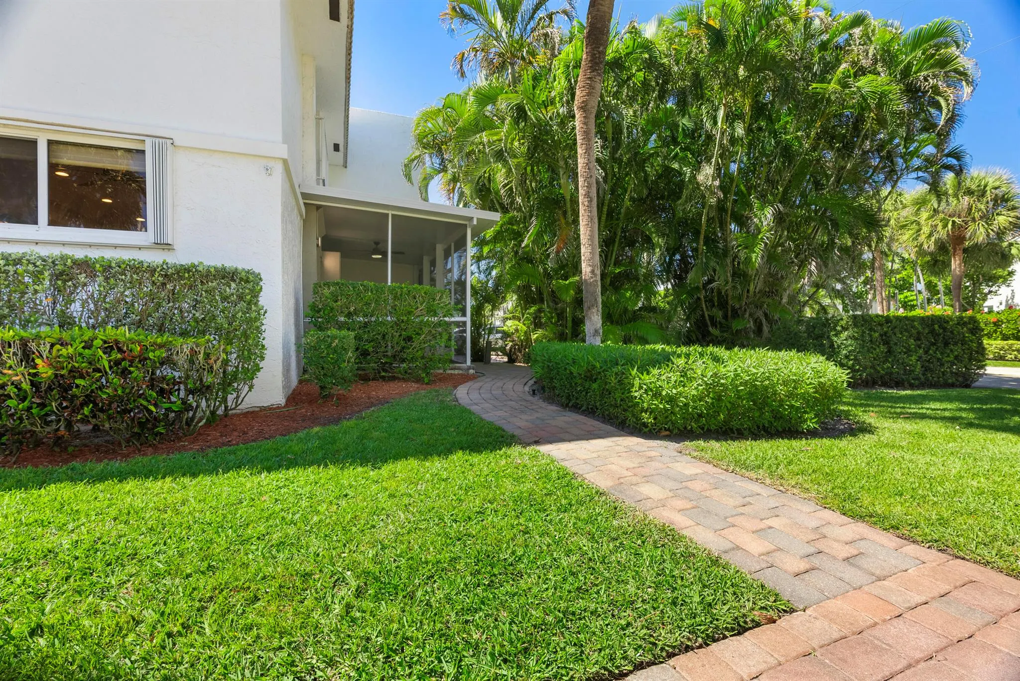 1138 Russell Drive