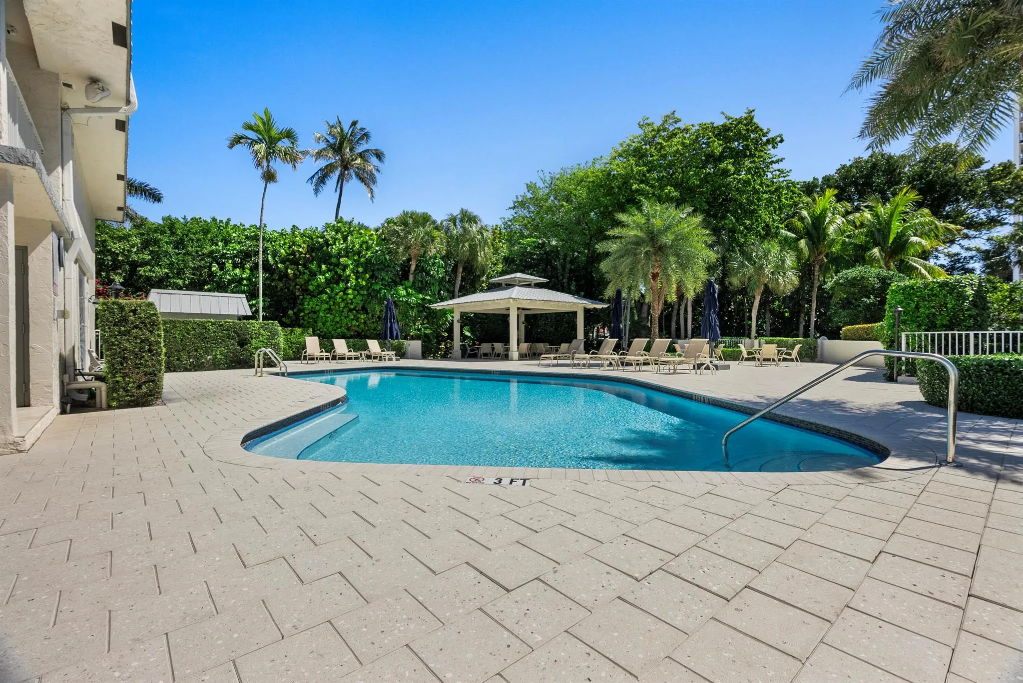 1138 Russell Drive