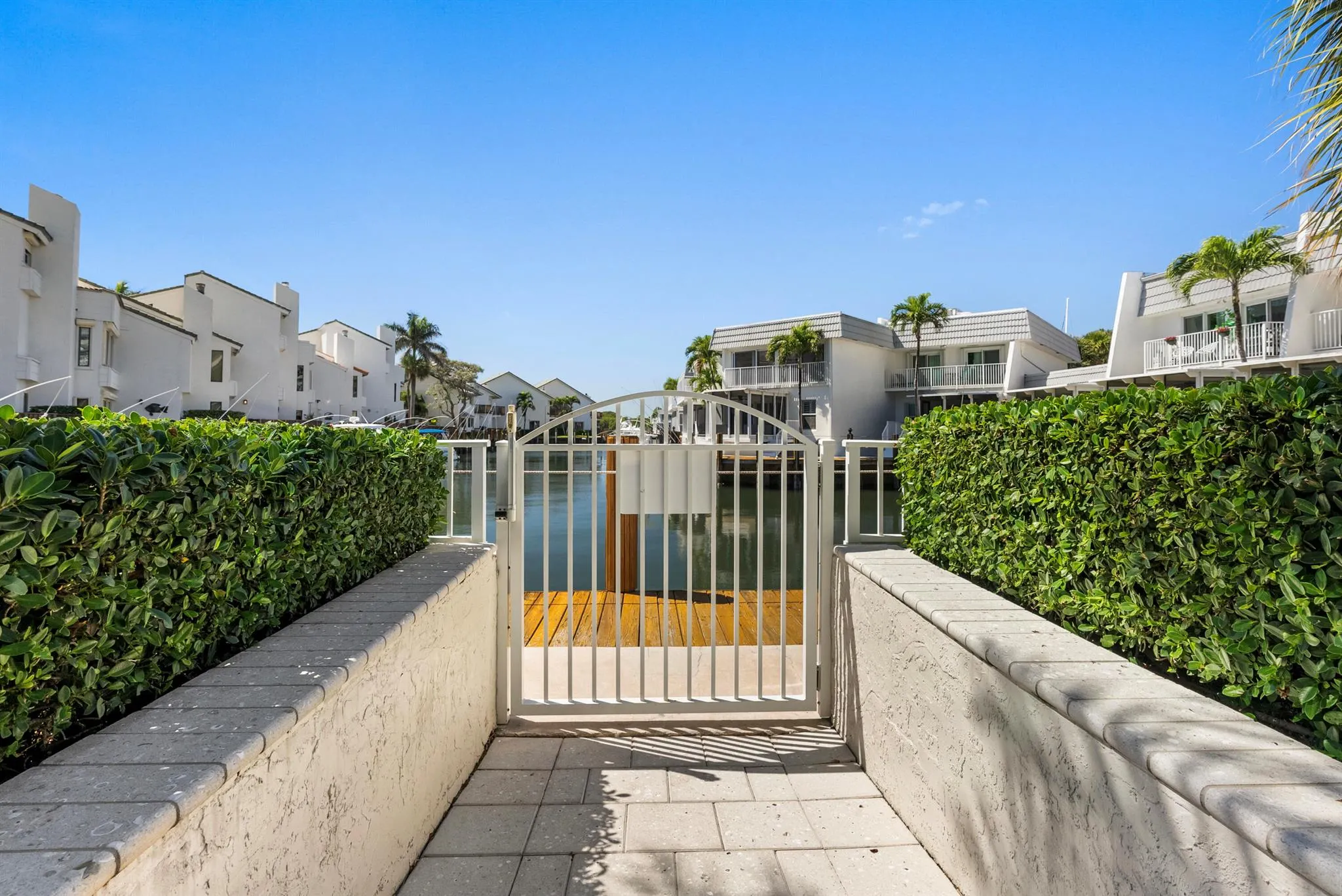 1138 Russell Drive
