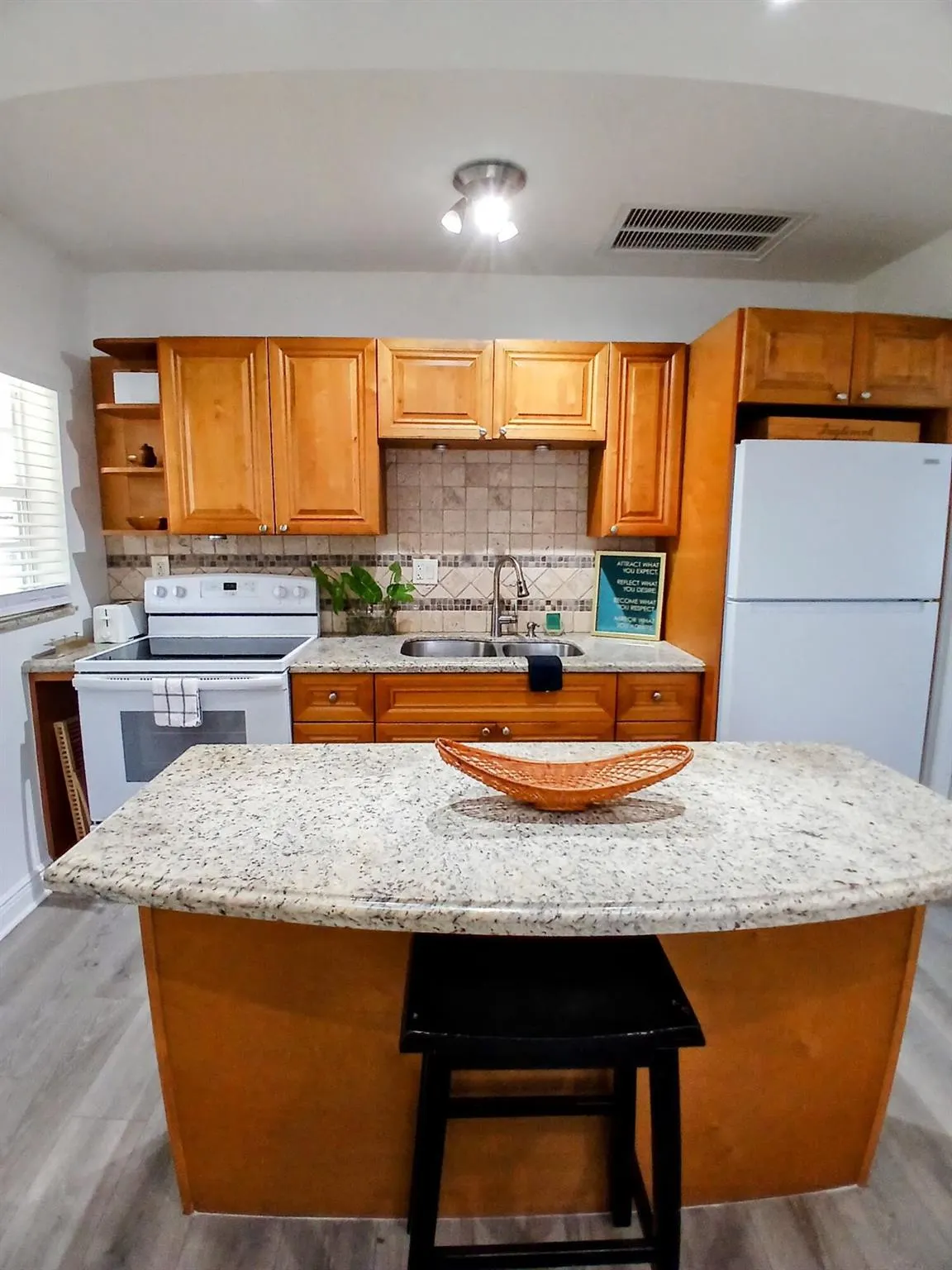 1137 NE 9th Avenue, #1137 S