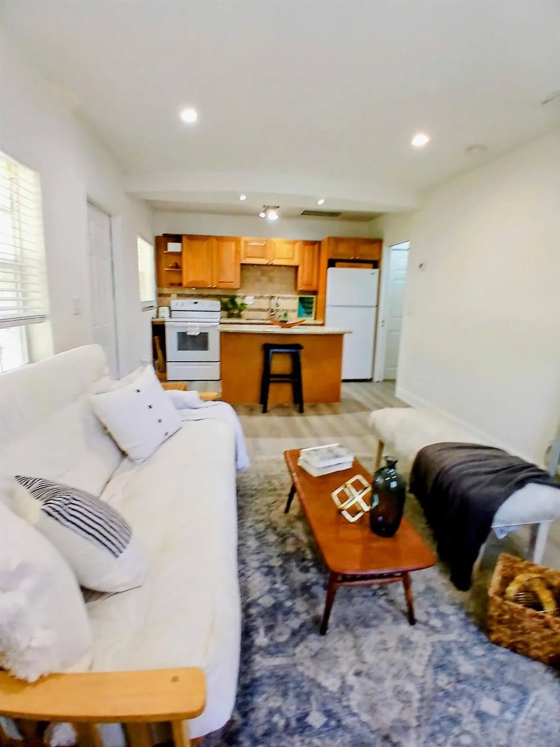 1137 NE 9th Avenue, #1137 S