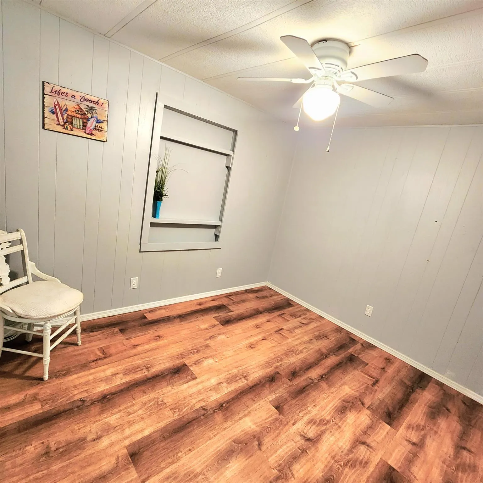 162 S Warner Drive