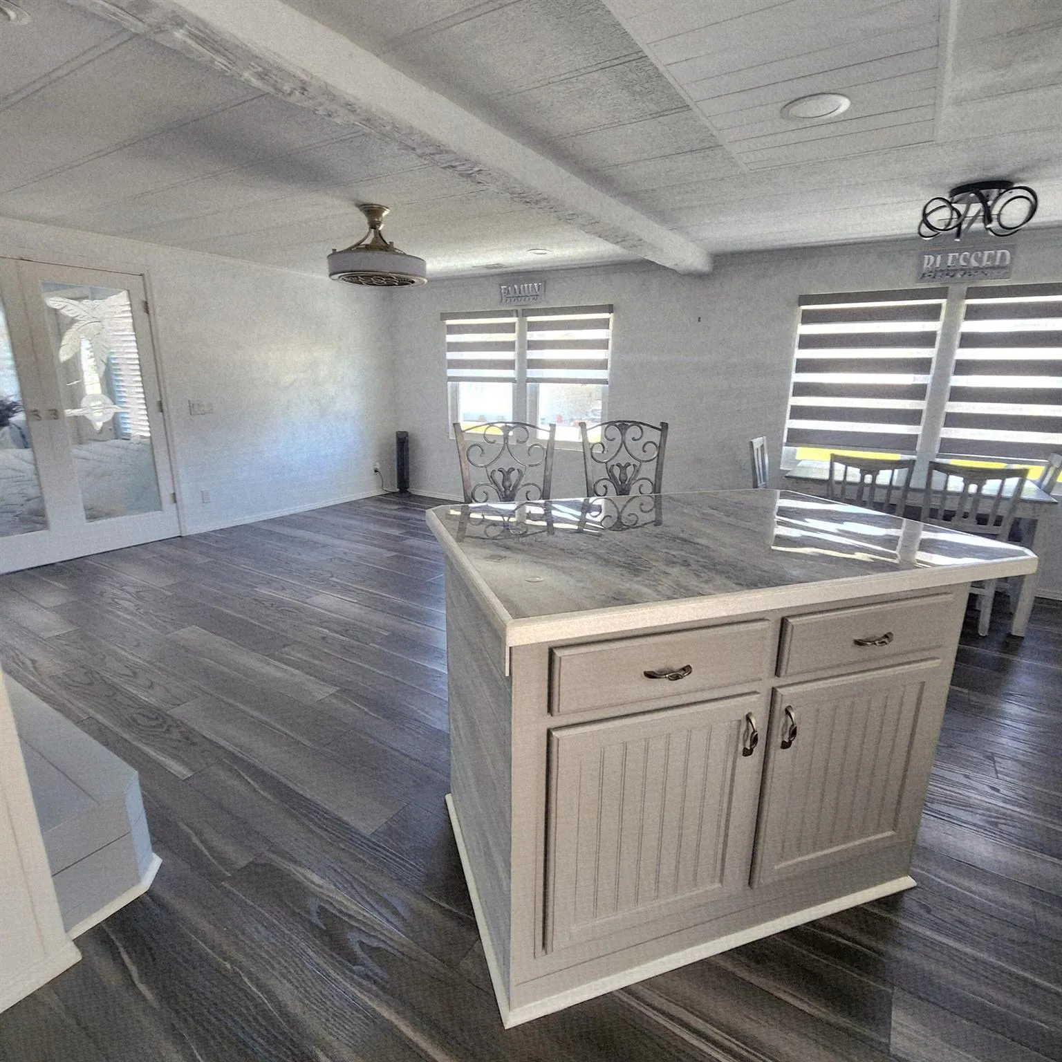 162 S Warner Drive