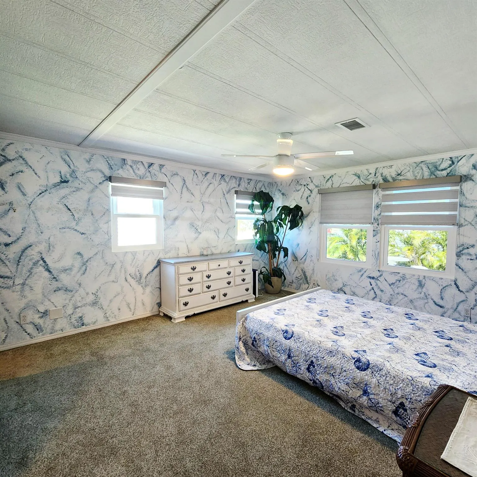 162 S Warner Drive