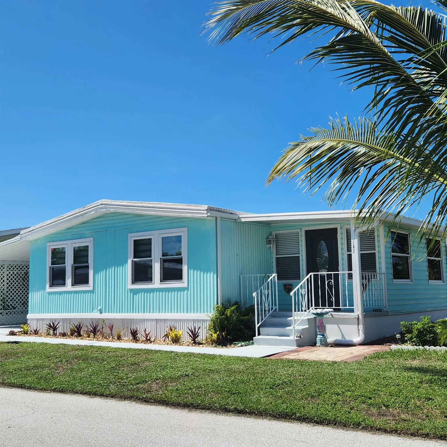 162 S Warner Drive