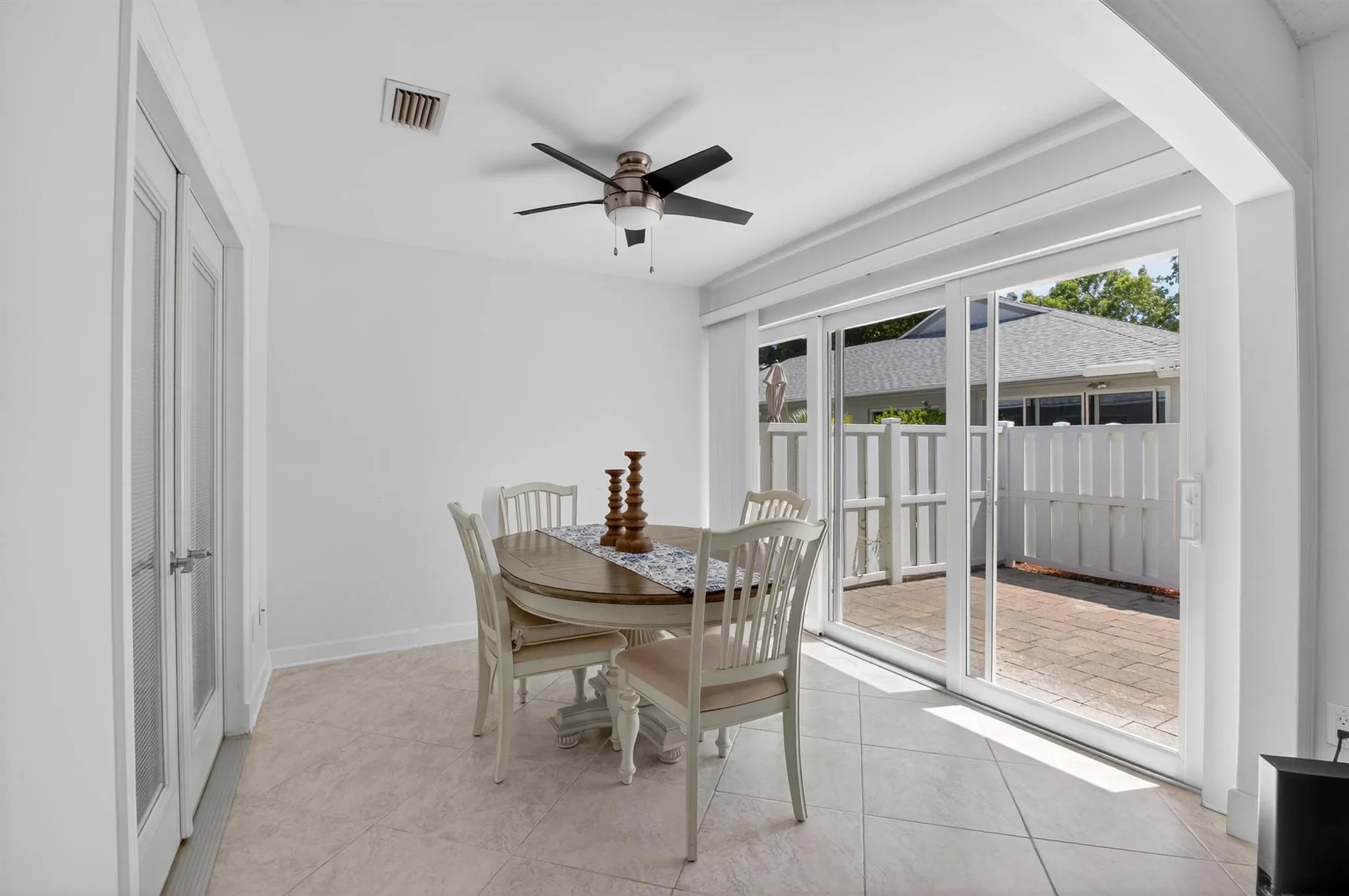8871 Sunscape Lane