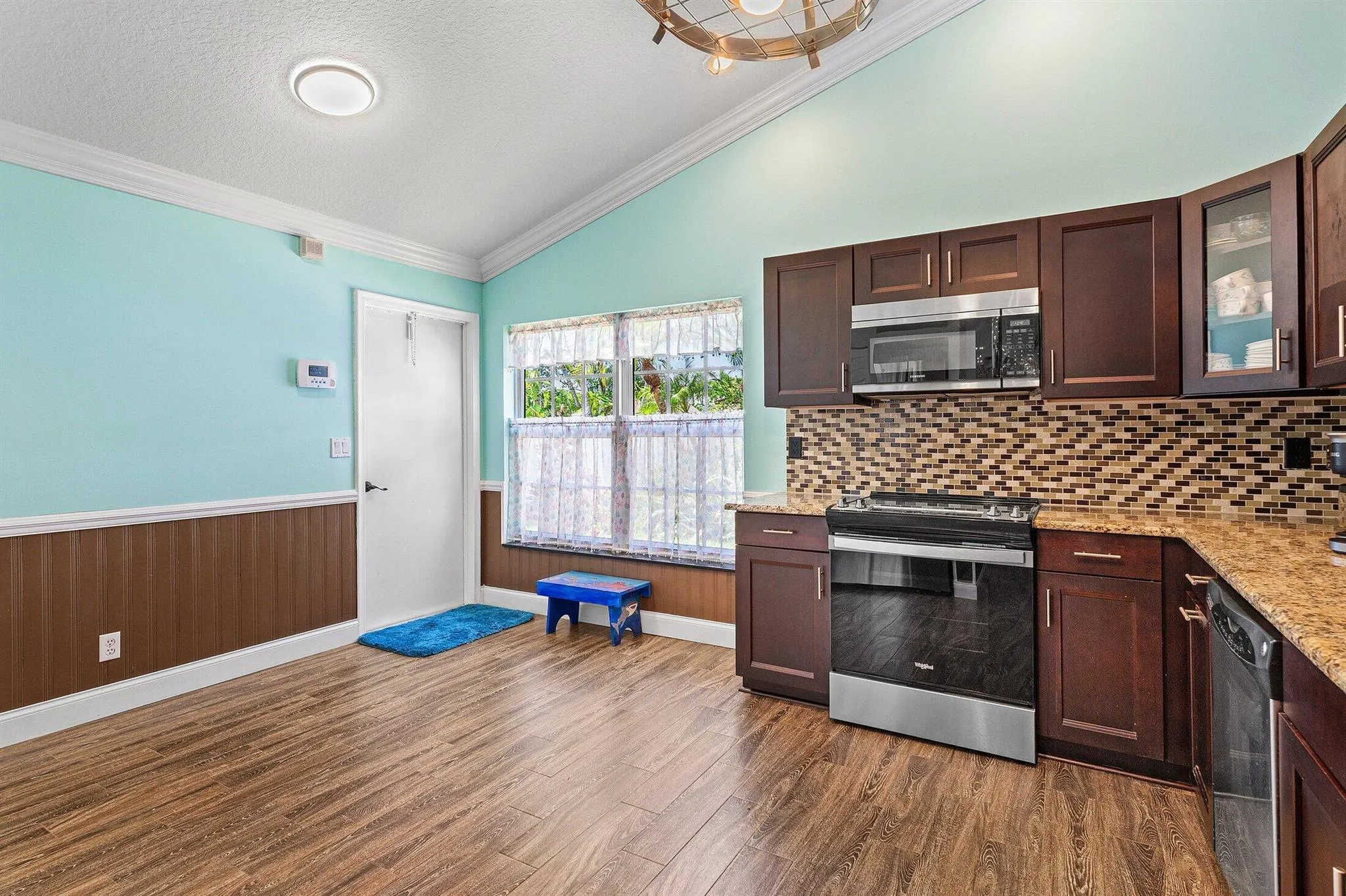 9707 Sun Pointe Drive