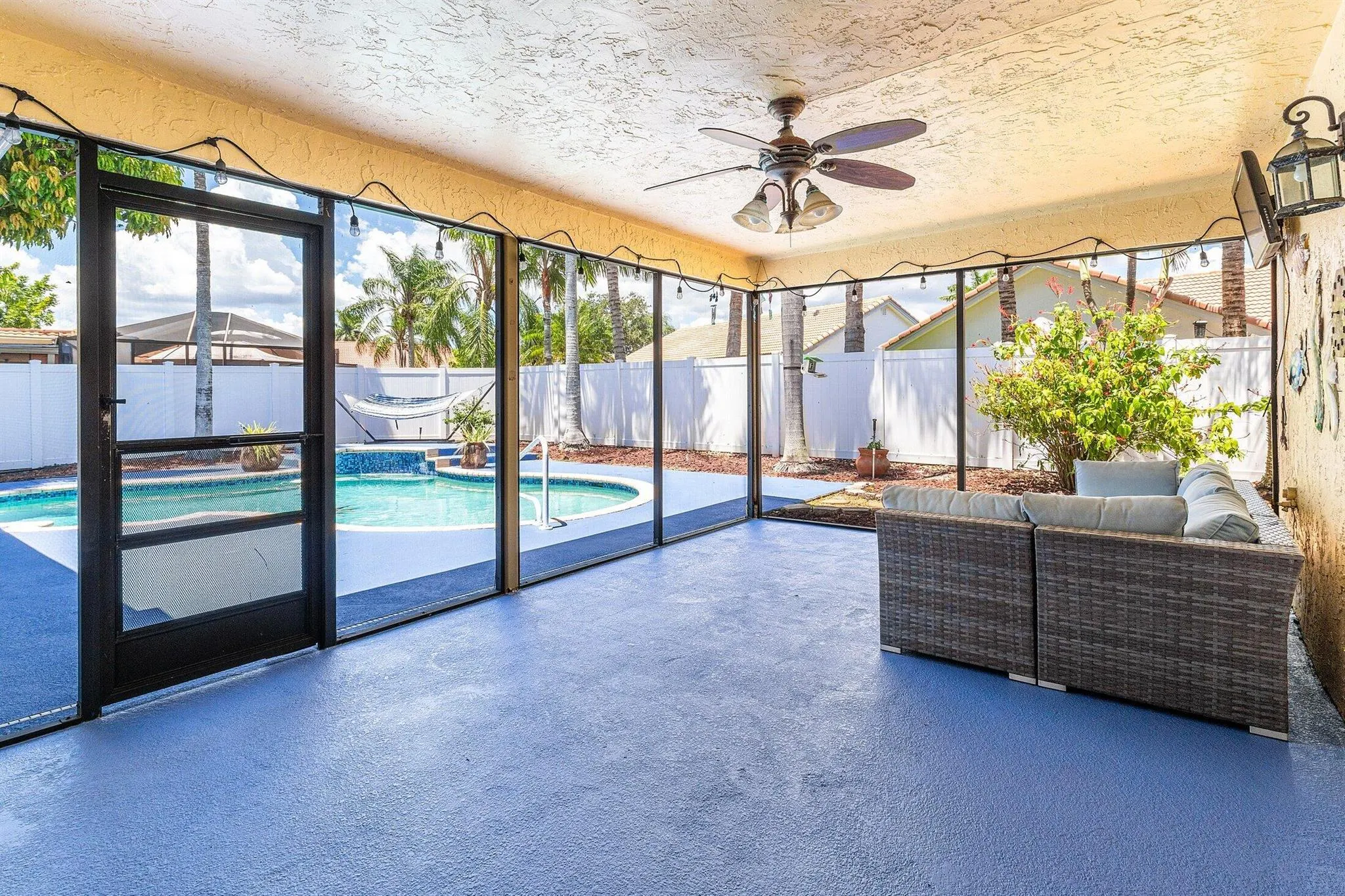 9707 Sun Pointe Drive