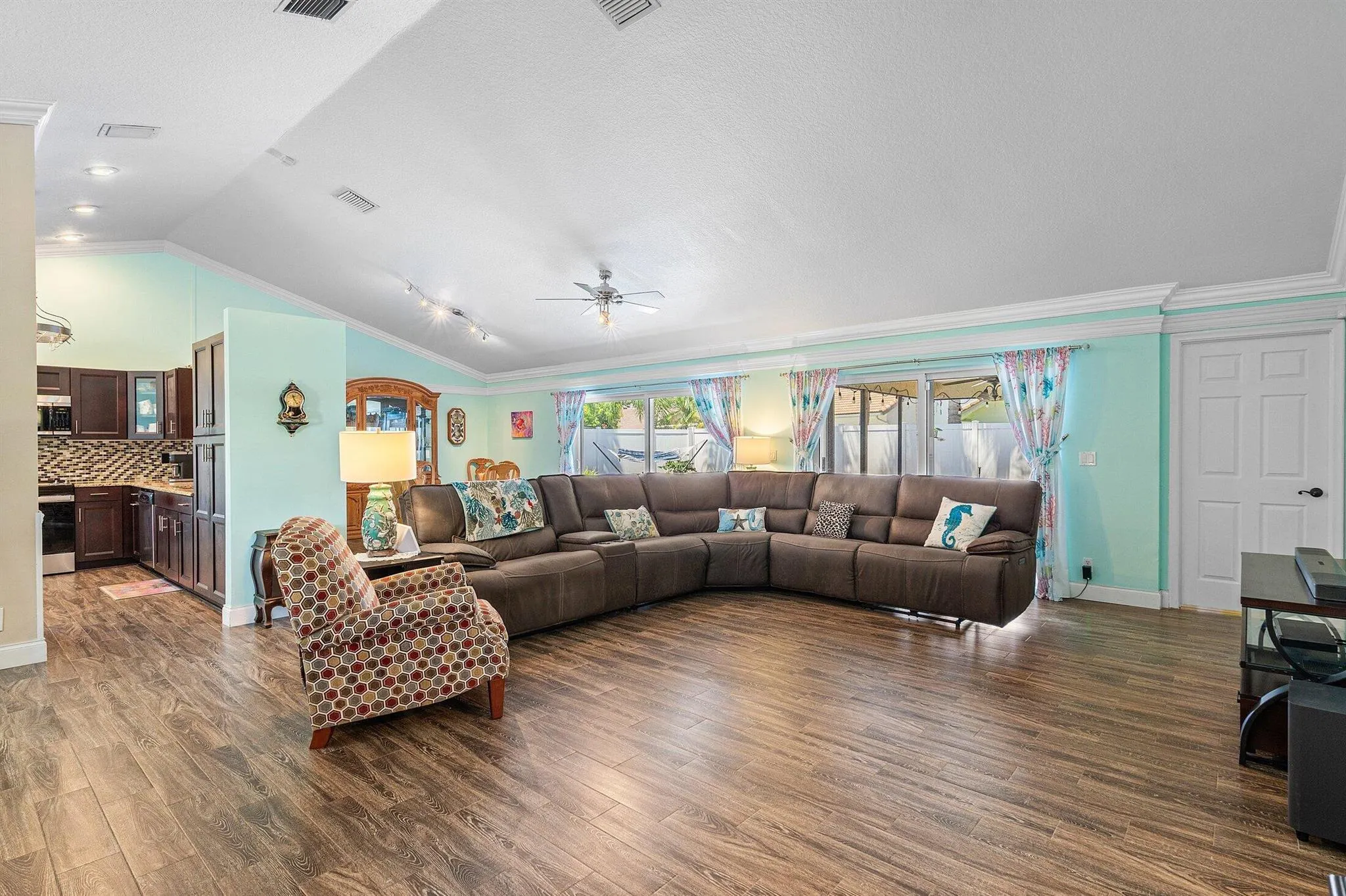 9707 Sun Pointe Drive