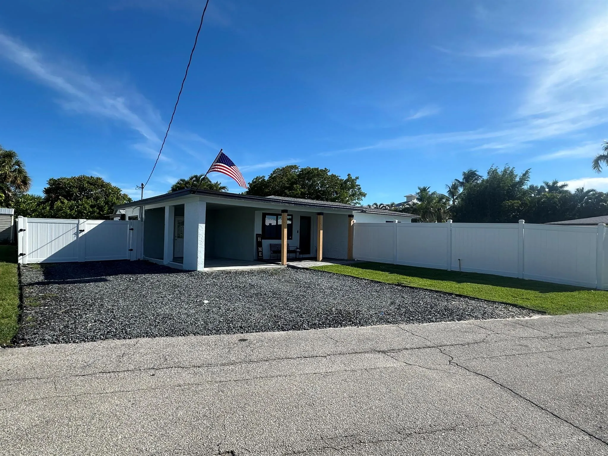175 SW Cabana Point Circle