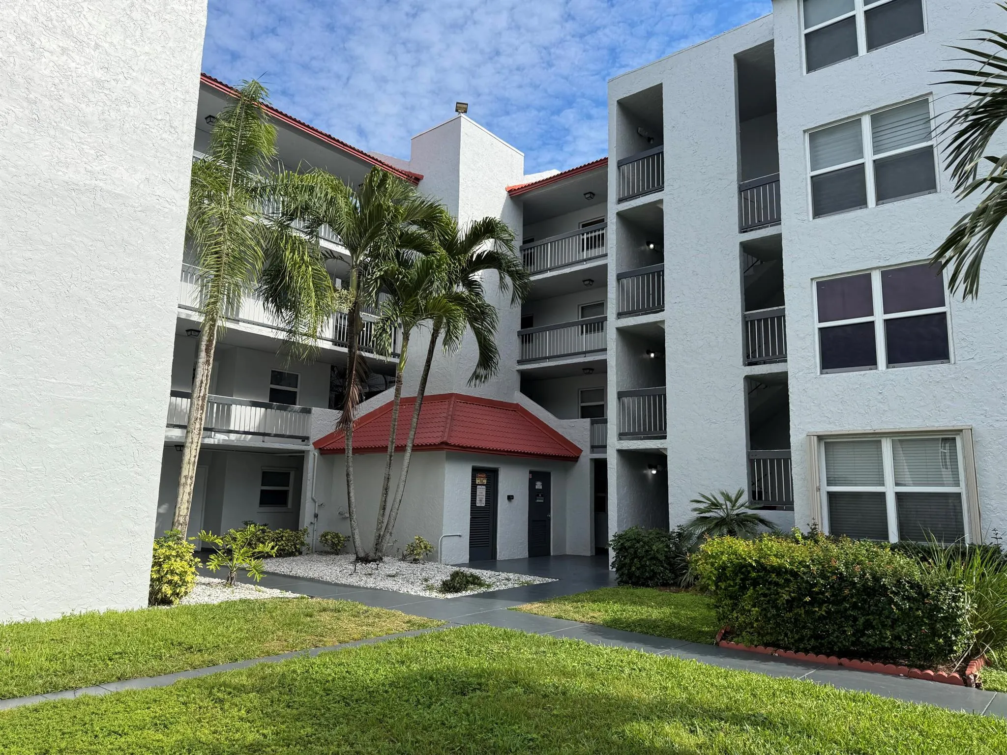 9411 Evergreen Place, #102
