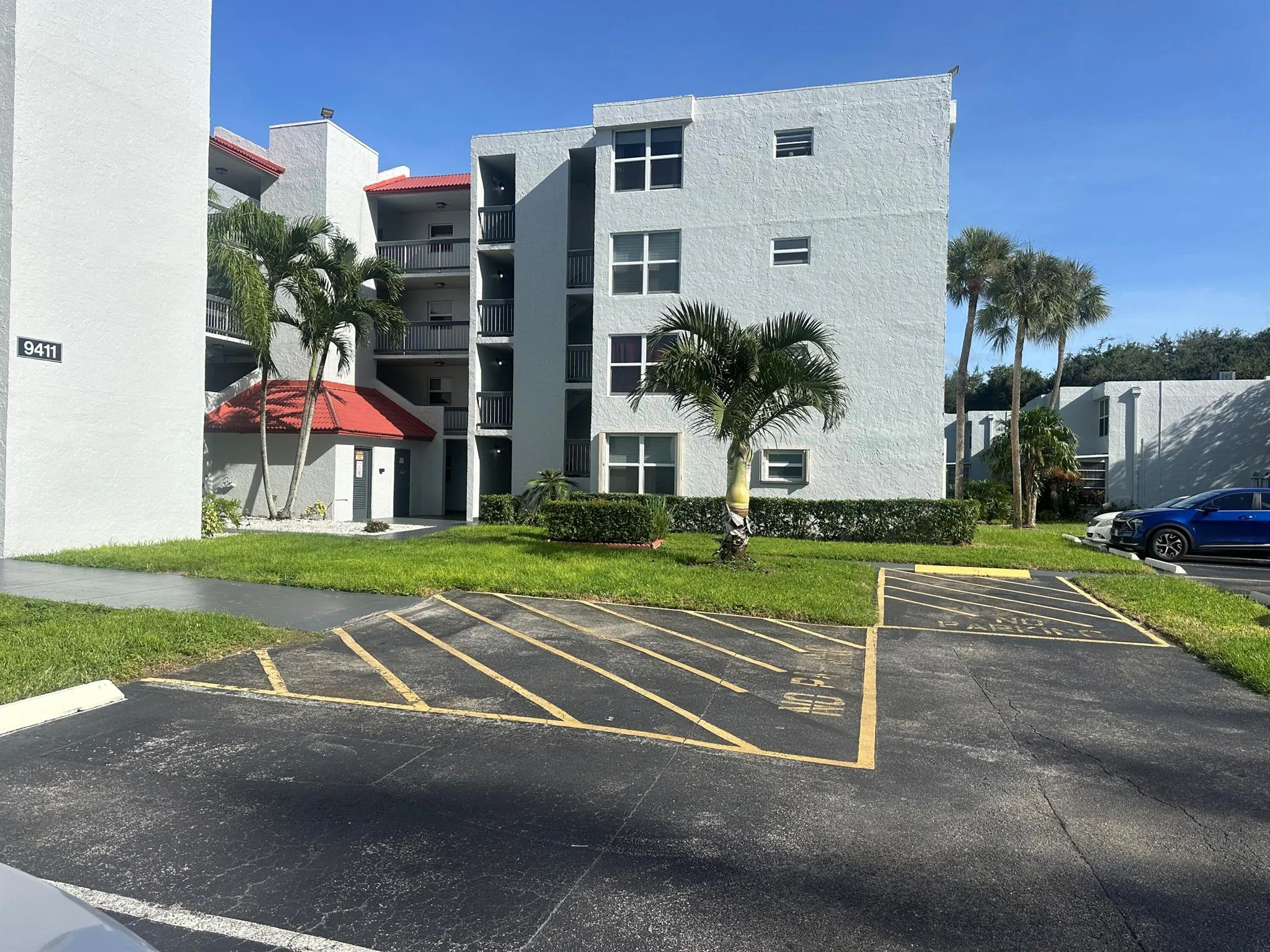 9411 Evergreen Place, #102