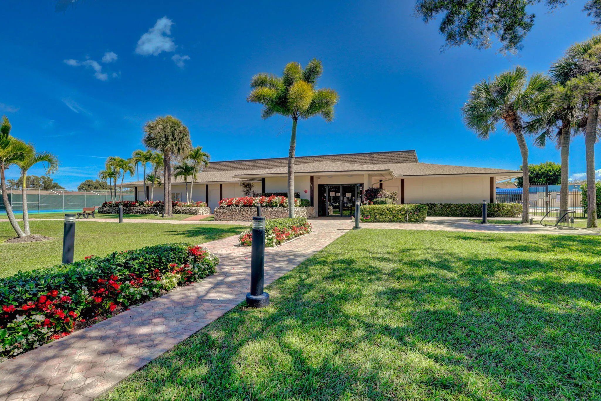 5340 Las Verdes Circle, #303