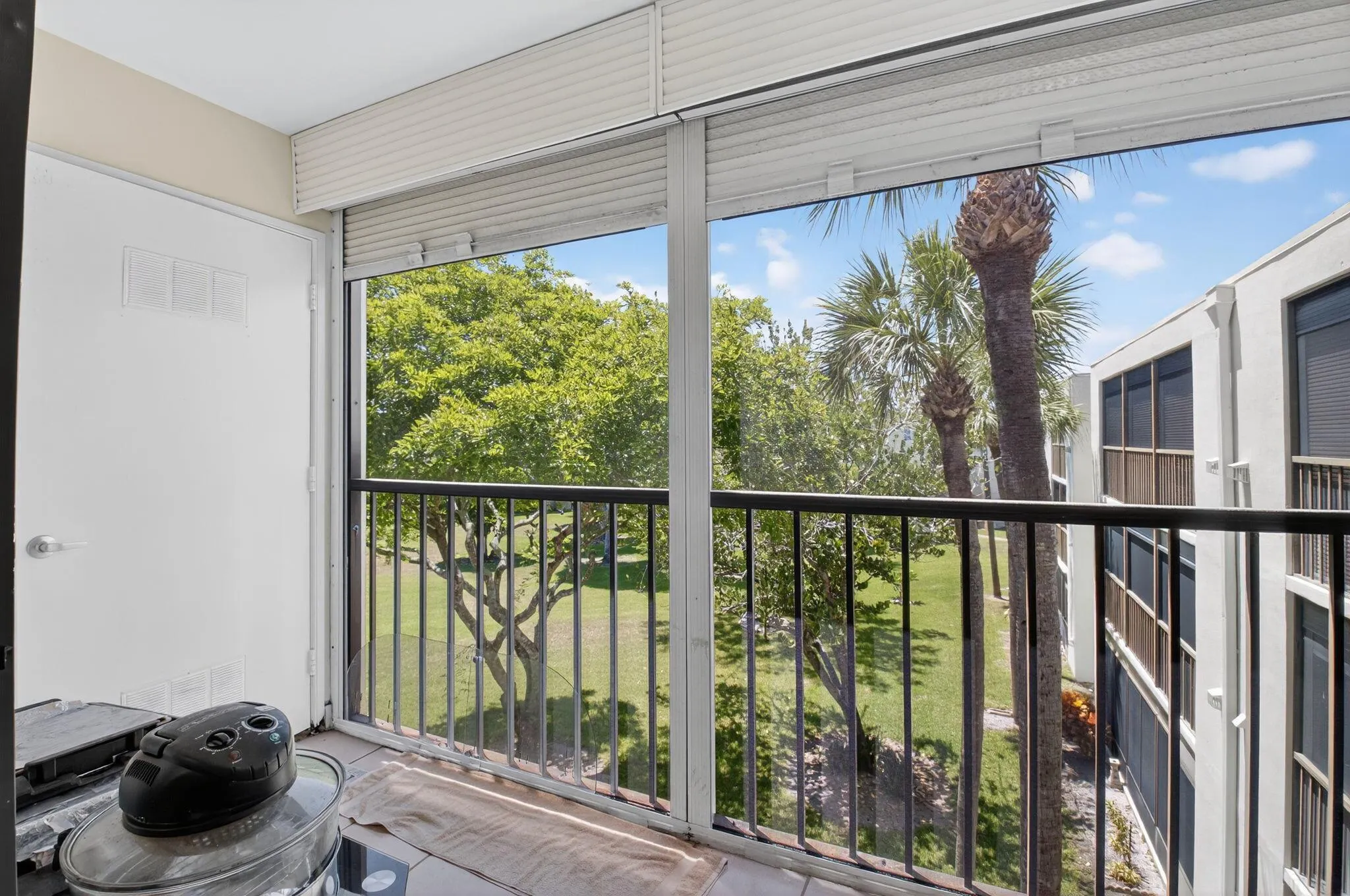 5340 Las Verdes Circle, #303
