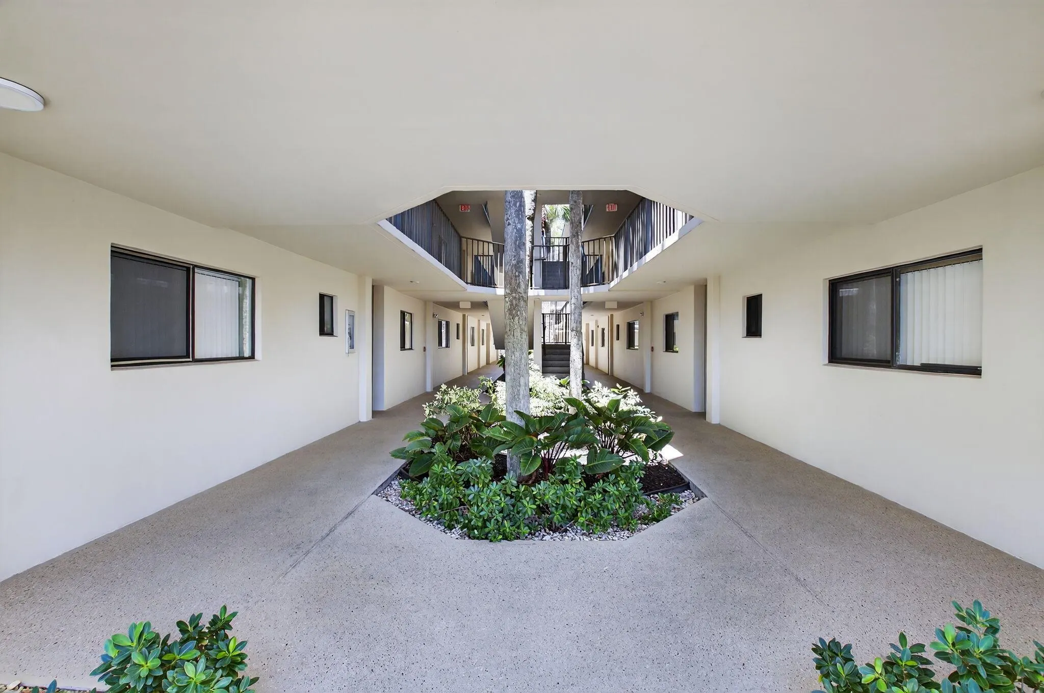 5340 Las Verdes Circle, #303