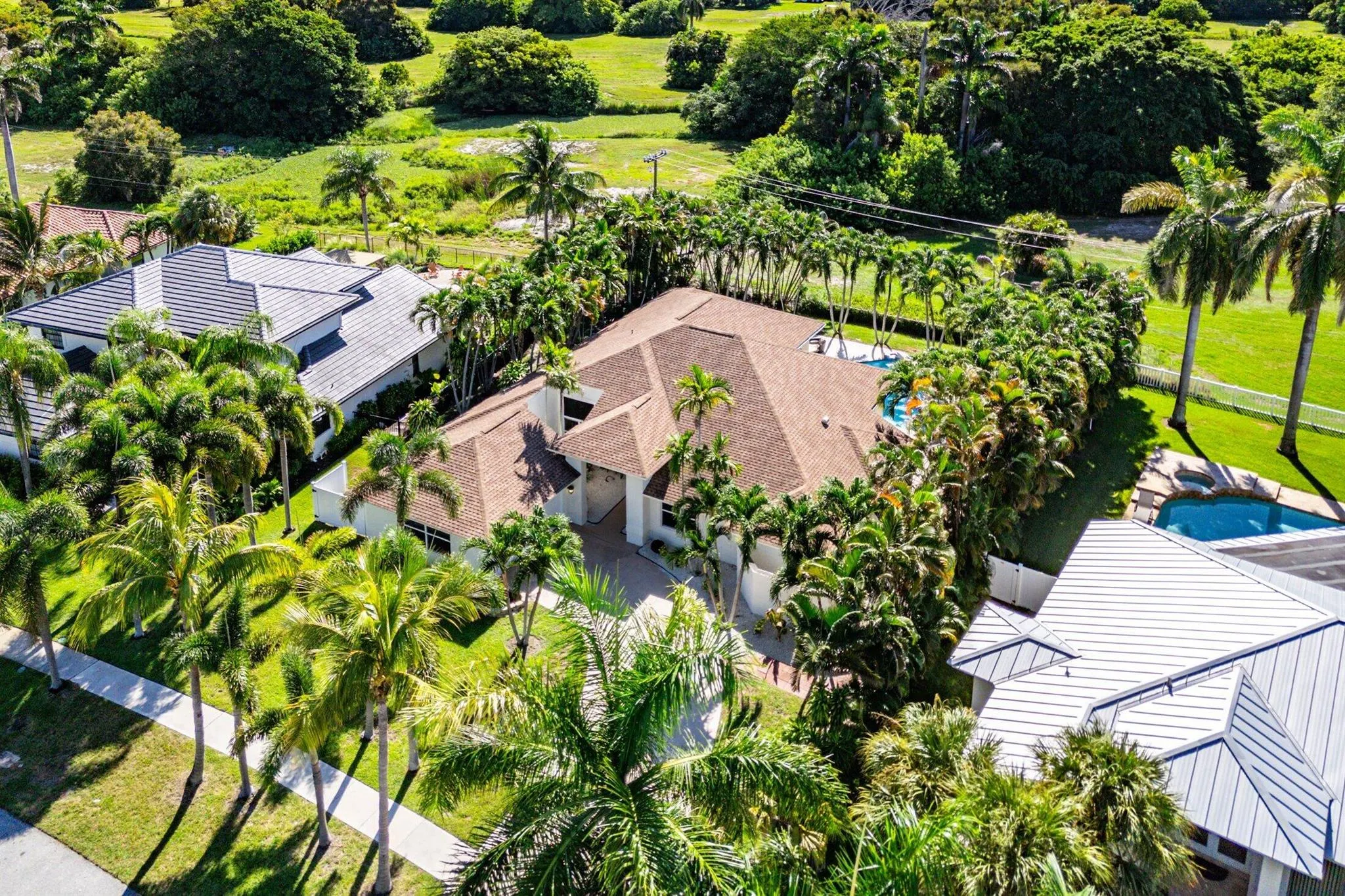 7700 Fairway Trail