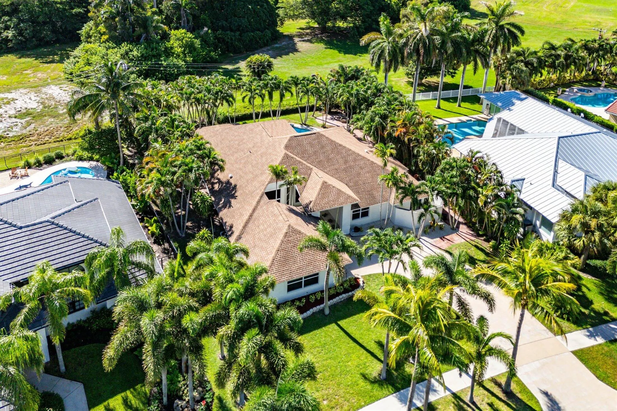7700 Fairway Trail