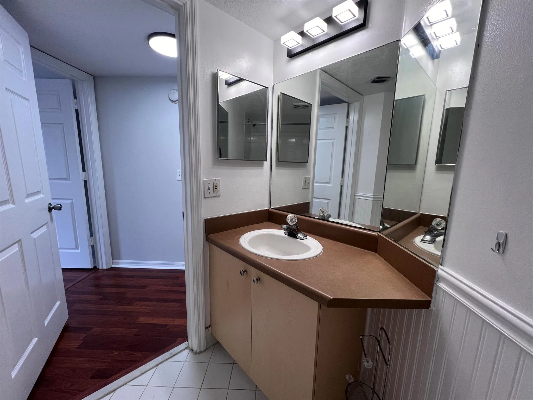 4041 San Marino Boulevard, #305