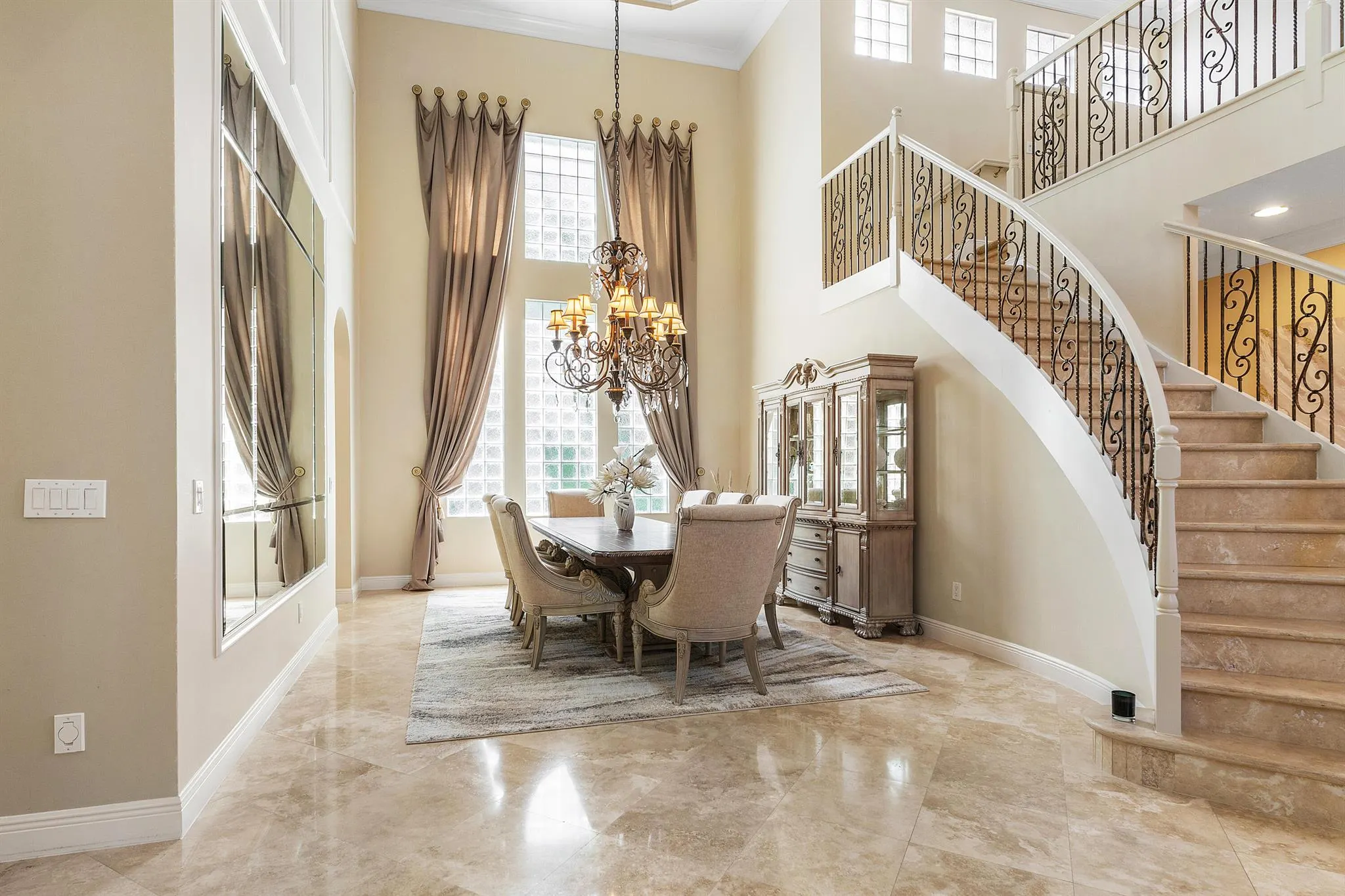 8048 Valhalla Drive