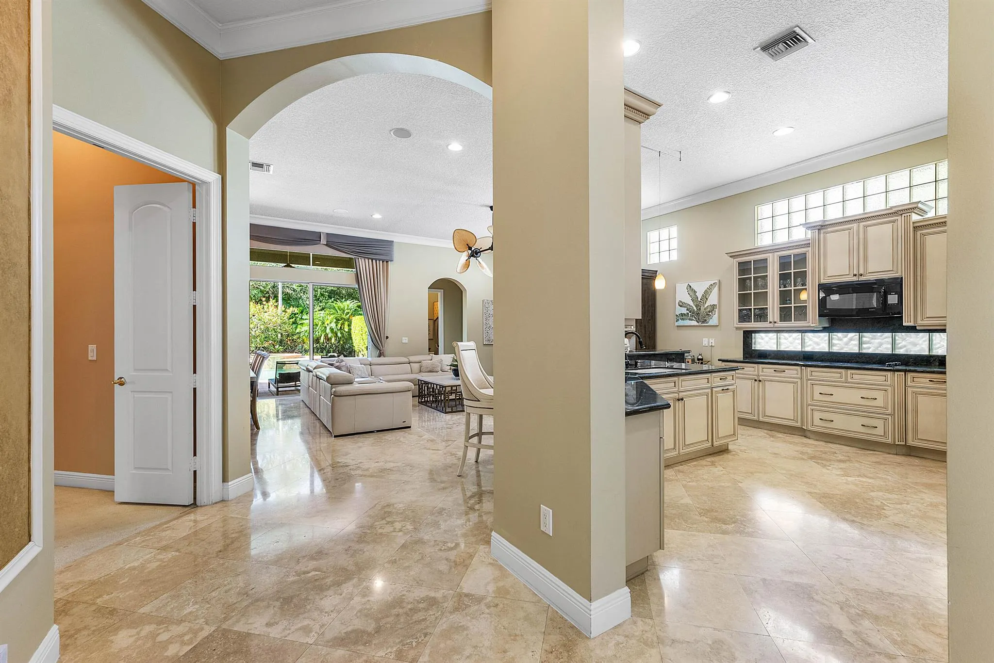 8048 Valhalla Drive
