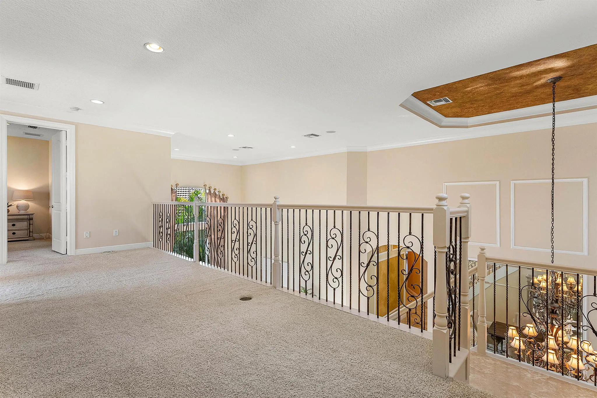 8048 Valhalla Drive