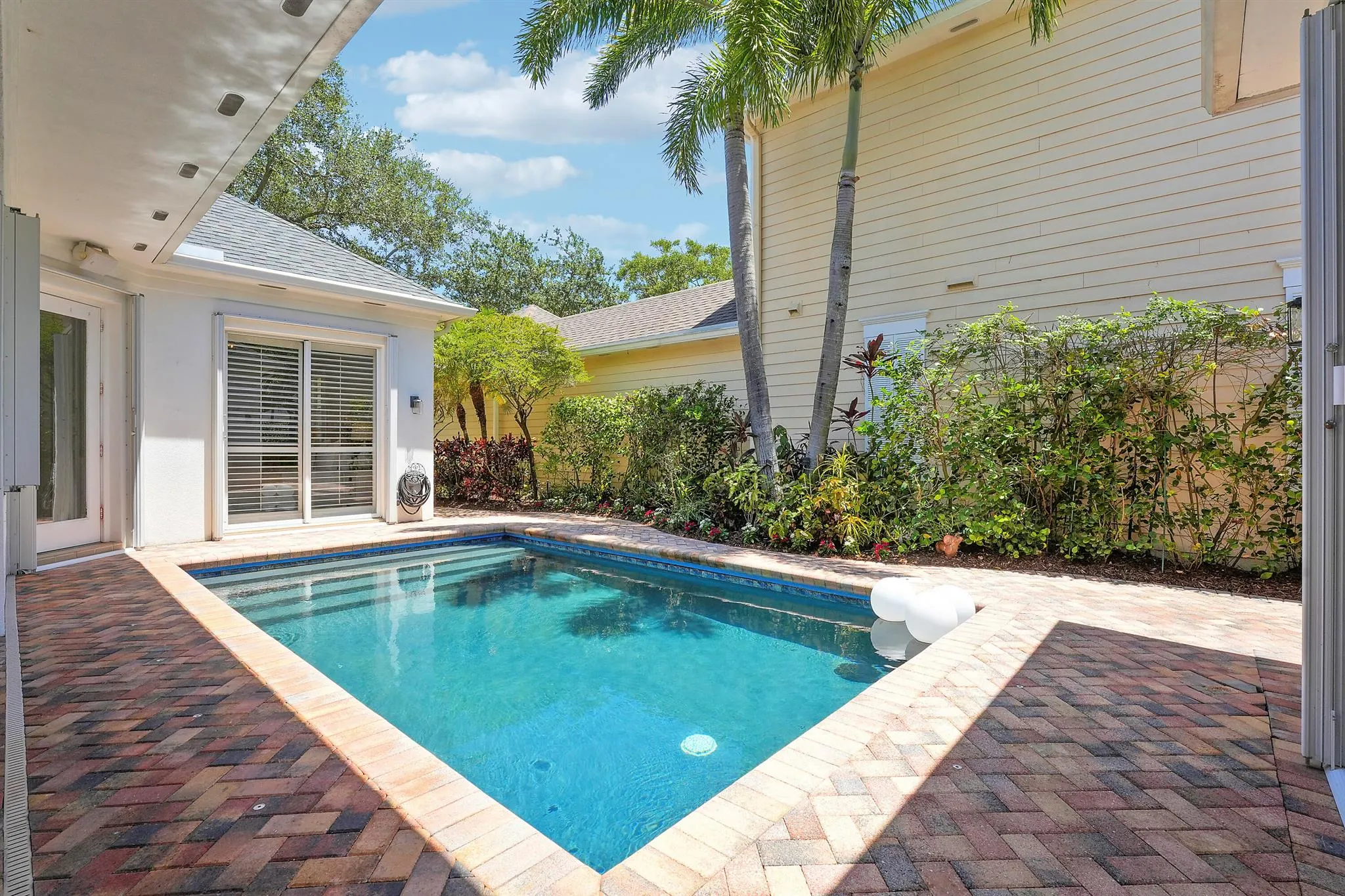 247 Sweet Bay Circle