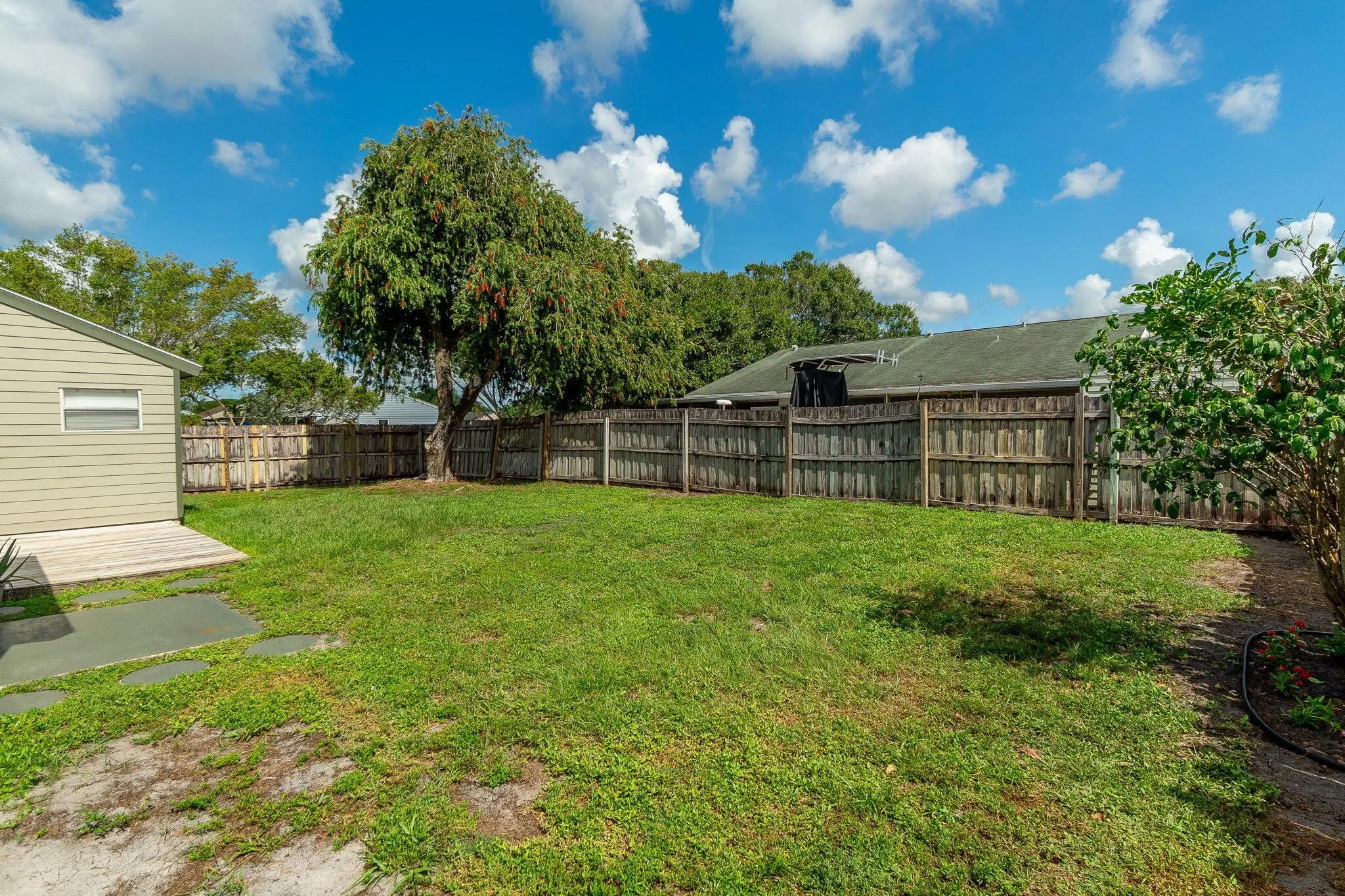 7786 Blairwood Circle N